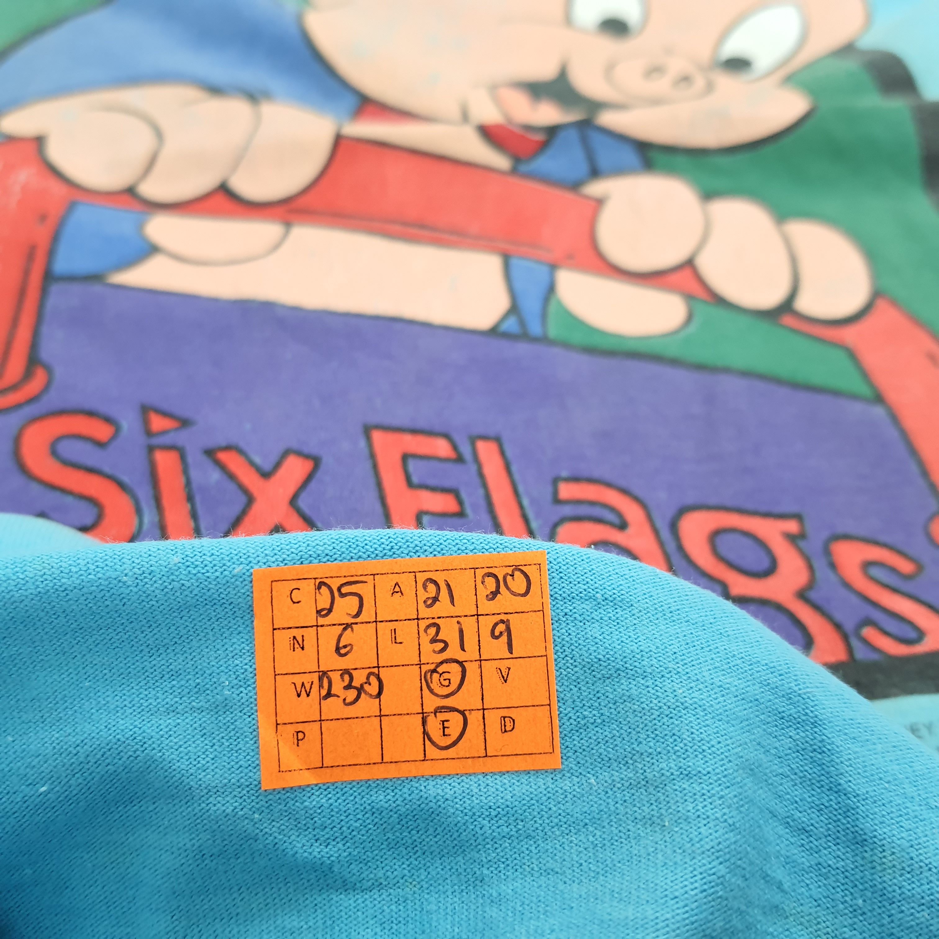 Disney Six Flags 90's Cartoon T-shirt Size US L / EU 52-54 / 3 - 10 Thumbnail