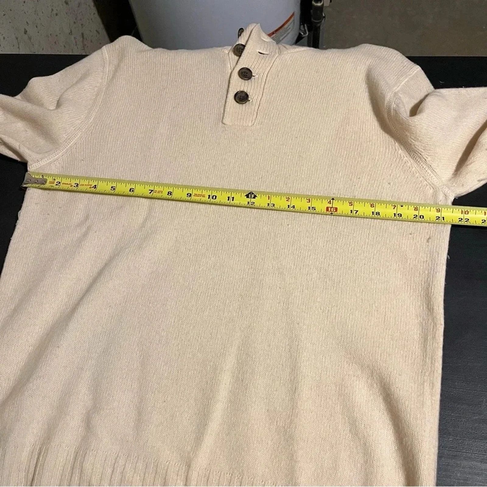 Express Express 100% Lambs Wool Sweater Cream Sz M Henley Mock Neck Size US M / EU 48-50 / 2 - 4 Thumbnail