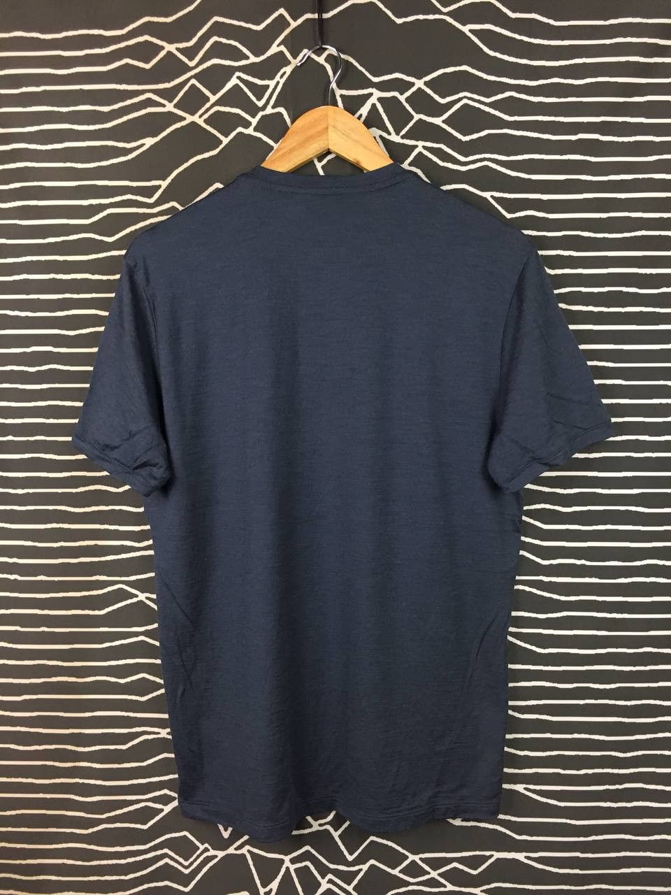 Icebreaker Icebreaker Creatures of the Forest Script Graphic Tee Size M Size US M / EU 48-50 / 2 - 7 Thumbnail