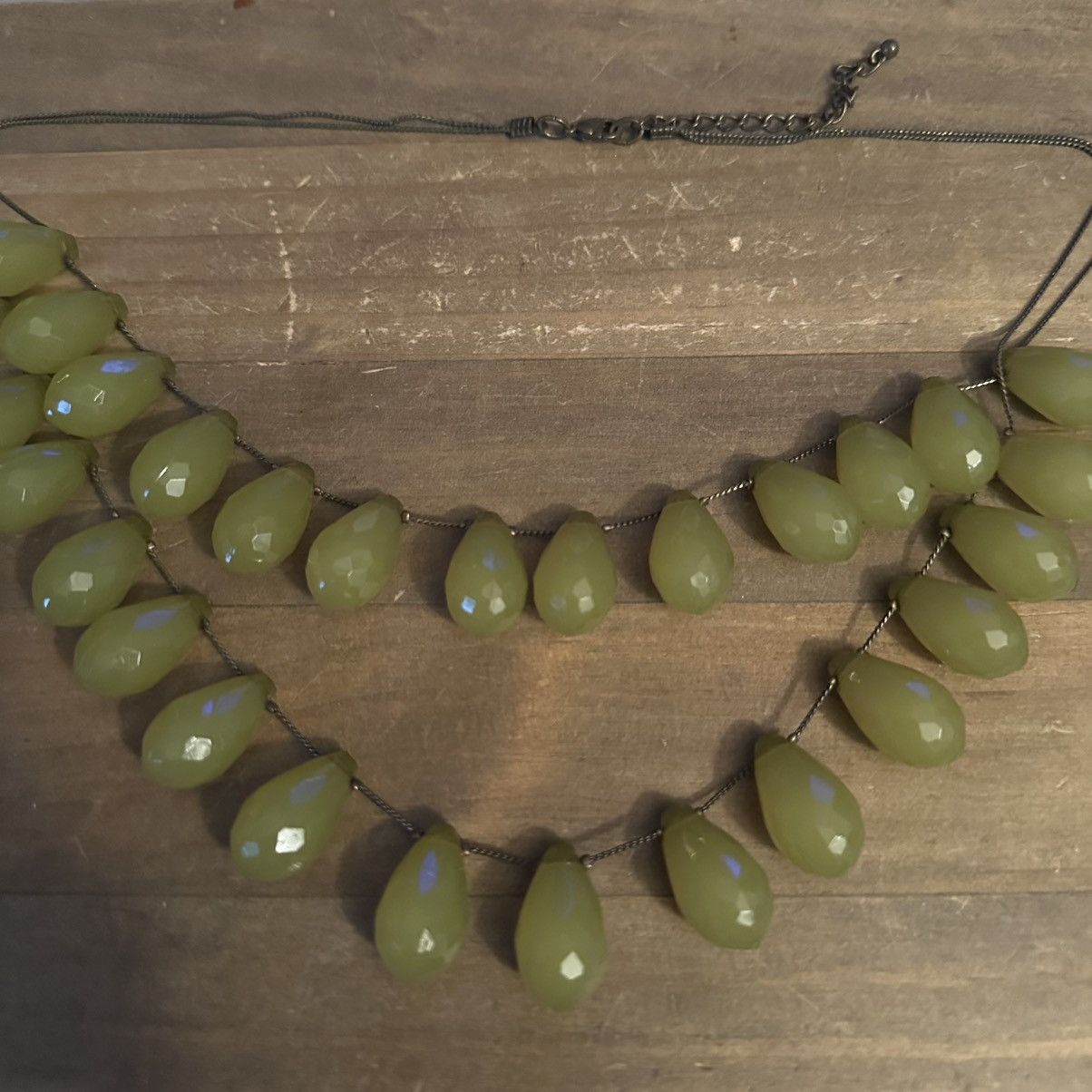 Other Layered olive green faceted teardrop bead dangle necklace Size ONE SIZE - 2 Thumbnail