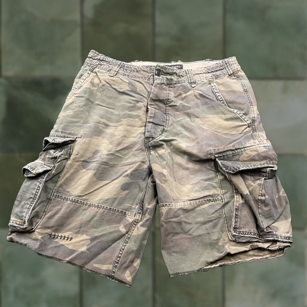 VINTAGE Abercrombie & Fitch Camo Shorts Mens 33 Brown Y2K Baggy Wide-Leg Cotton 90s Retro USA Classic Regular Mens