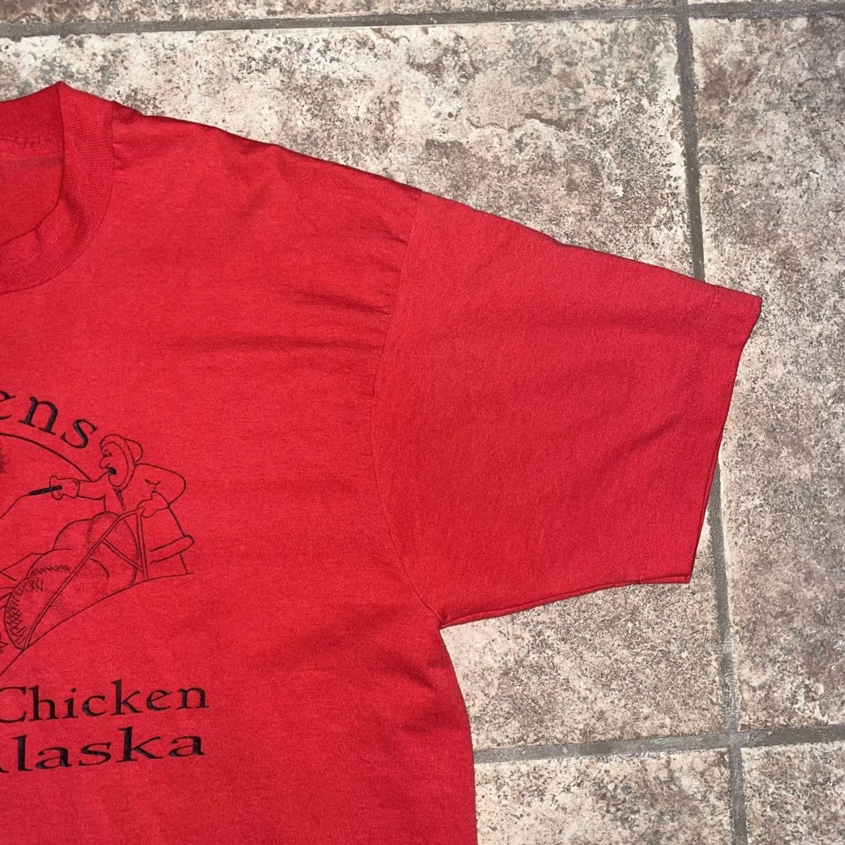 Fruit Of The Loom VINTAGE Fruit of the Loom T-Shirt Men’s XL Red Chicken Alaska Graphic Single Stitch shirts Size US XL / EU 56 / 4 - 4 Thumbnail