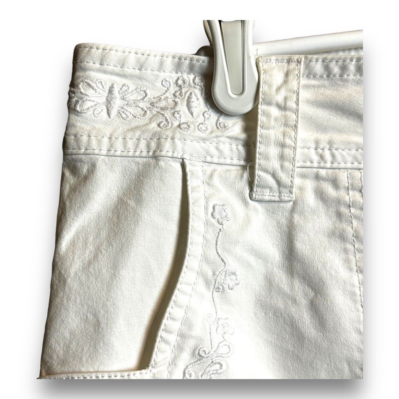 Coldwater Creek Coldwater Creek Ladies 14 White Capri Cotton/Spandex Lightwe Size 36" / US 14 / IT 50 - 16 Thumbnail