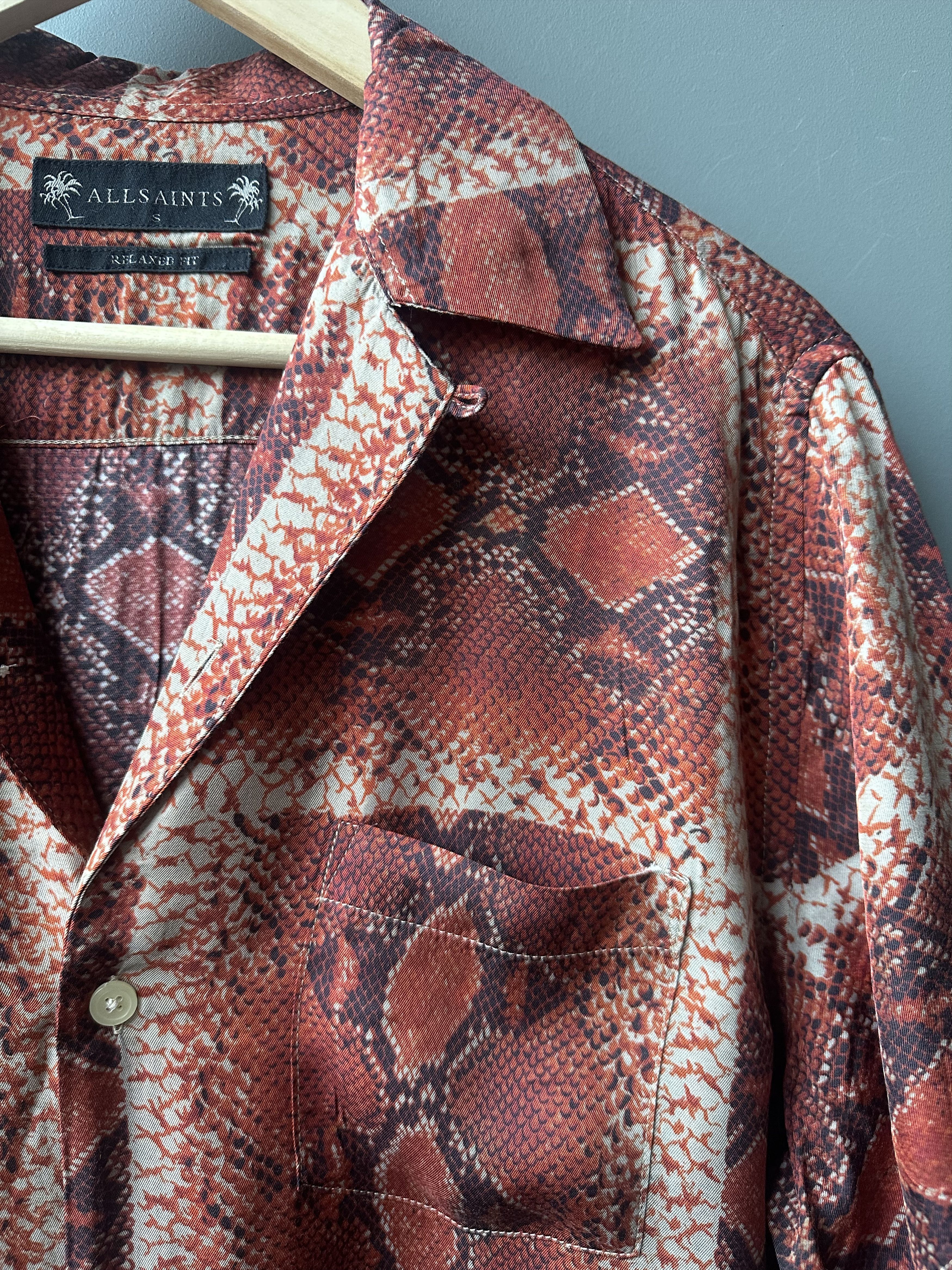 Allsaints Allsaints EXO Snakeskin Printed Open Collar Viscose Shirt Size US S / EU 44-46 / 1 - 3 Thumbnail