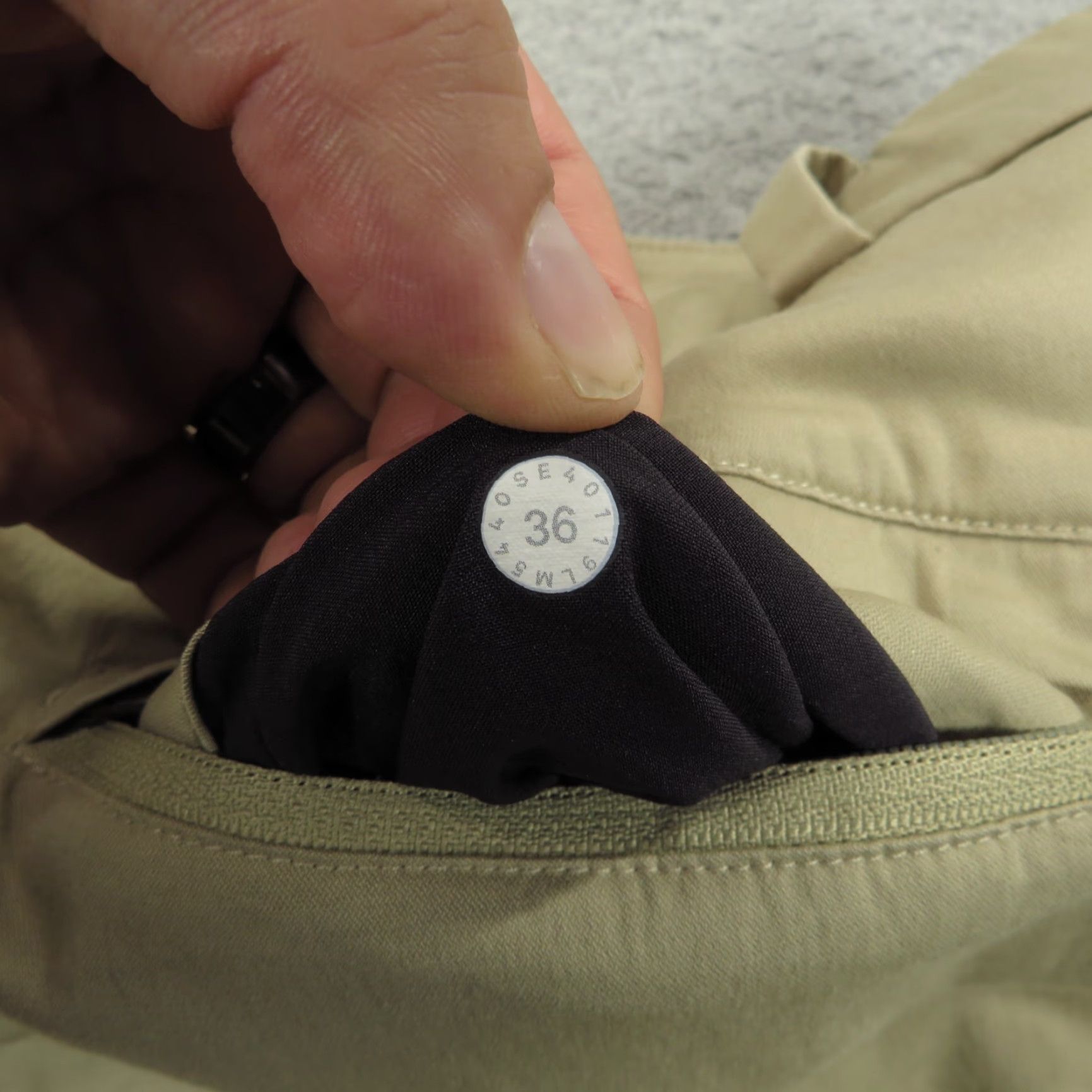 Lululemon Lululemon Mens Pant 36x28 Commission Tofino Sand Khaki Commute Golf Travel Light Shirt? Size US 36 / EU 52 - 7 Thumbnail