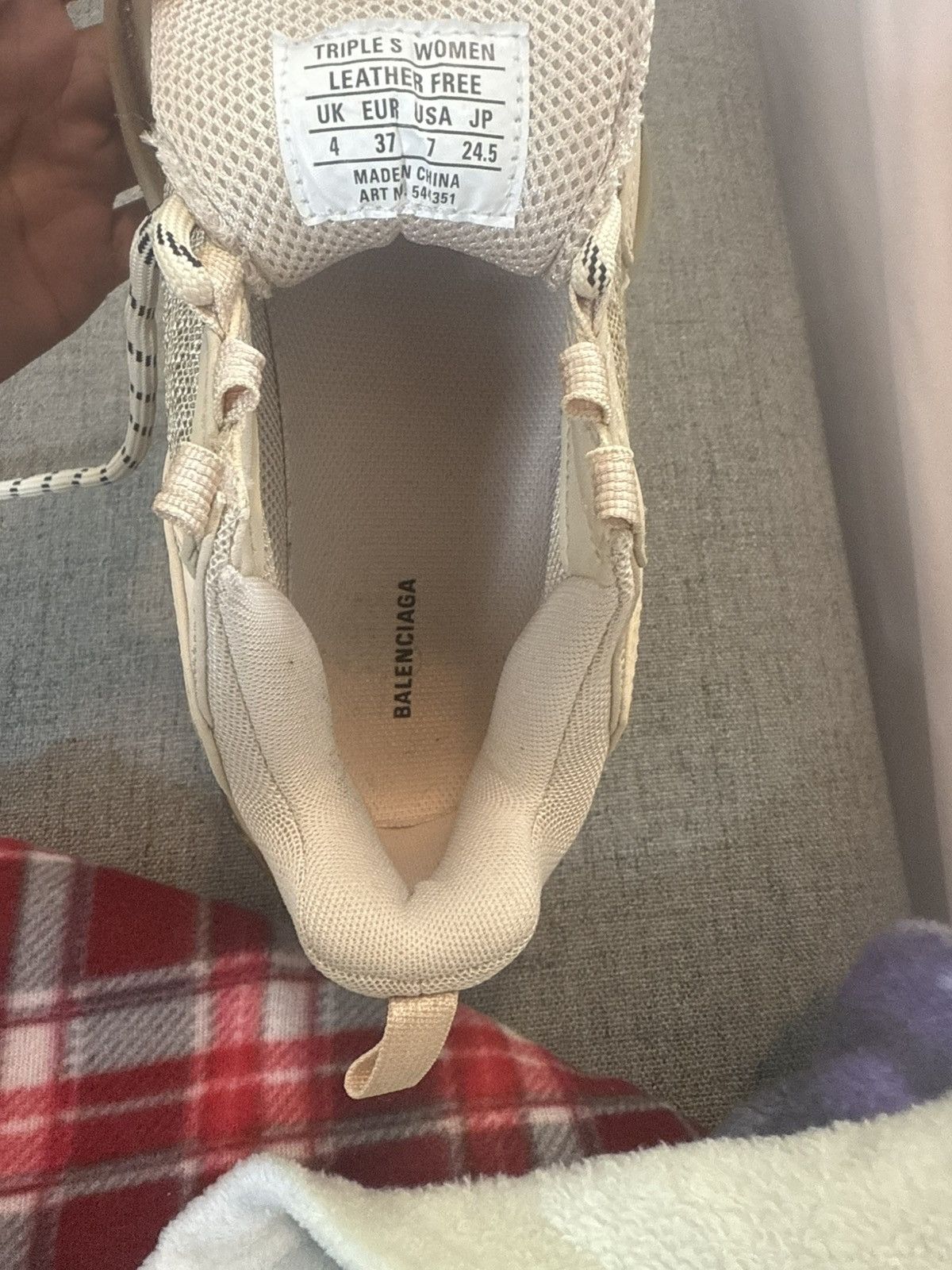 Balenciaga Balenciaga Triple S ( Beige ) Size US 7 / IT 37 - 5 Thumbnail