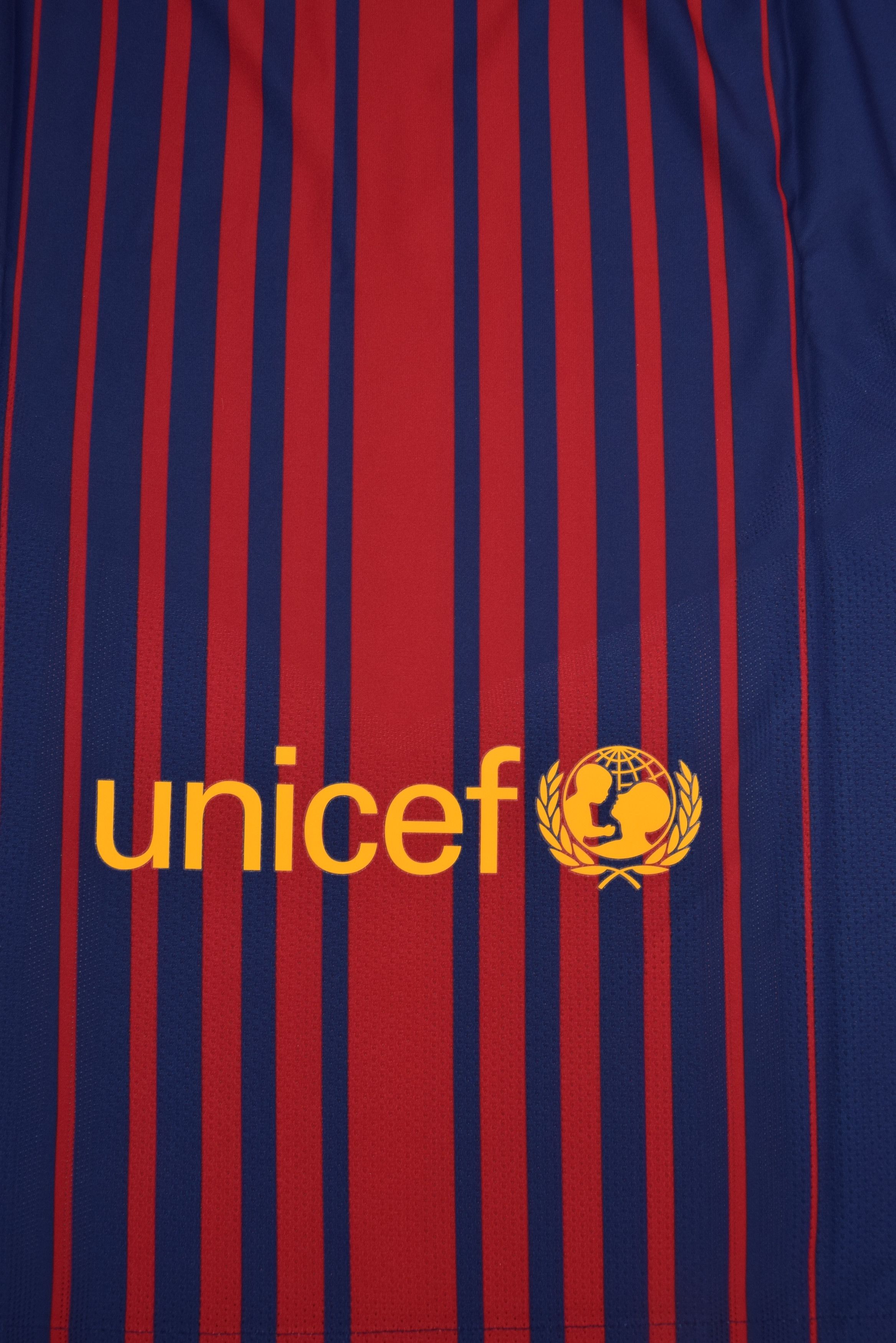 Nike FC Barcelona Nike Aeroswift Player Issue 2017-2018 BNWT Size US M / EU 48-50 / 2 - 4 Thumbnail