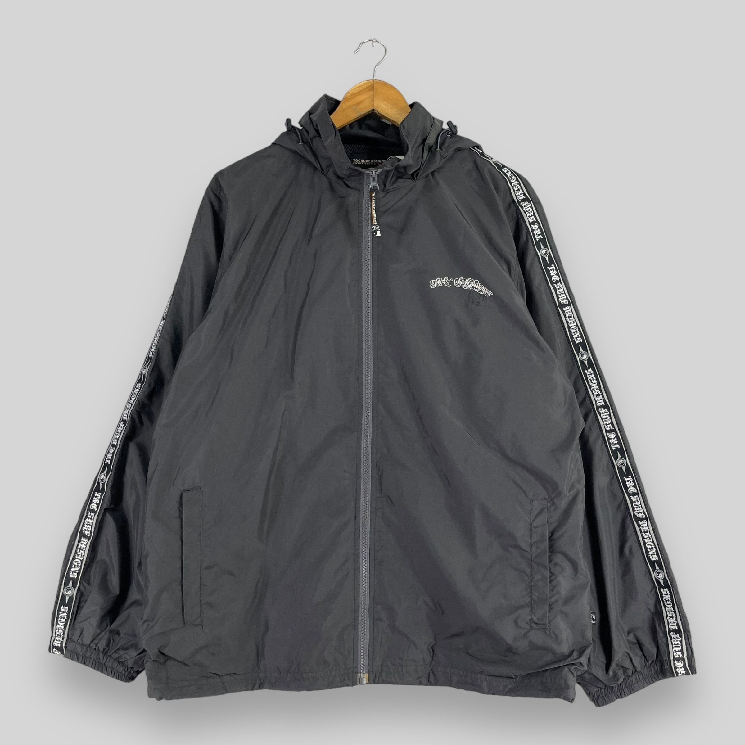 Vintage Vintage 1990s T&C Surf Back Hit Side Tape Windbreaker Size US XL / EU 56 / 4 - 4 Thumbnail