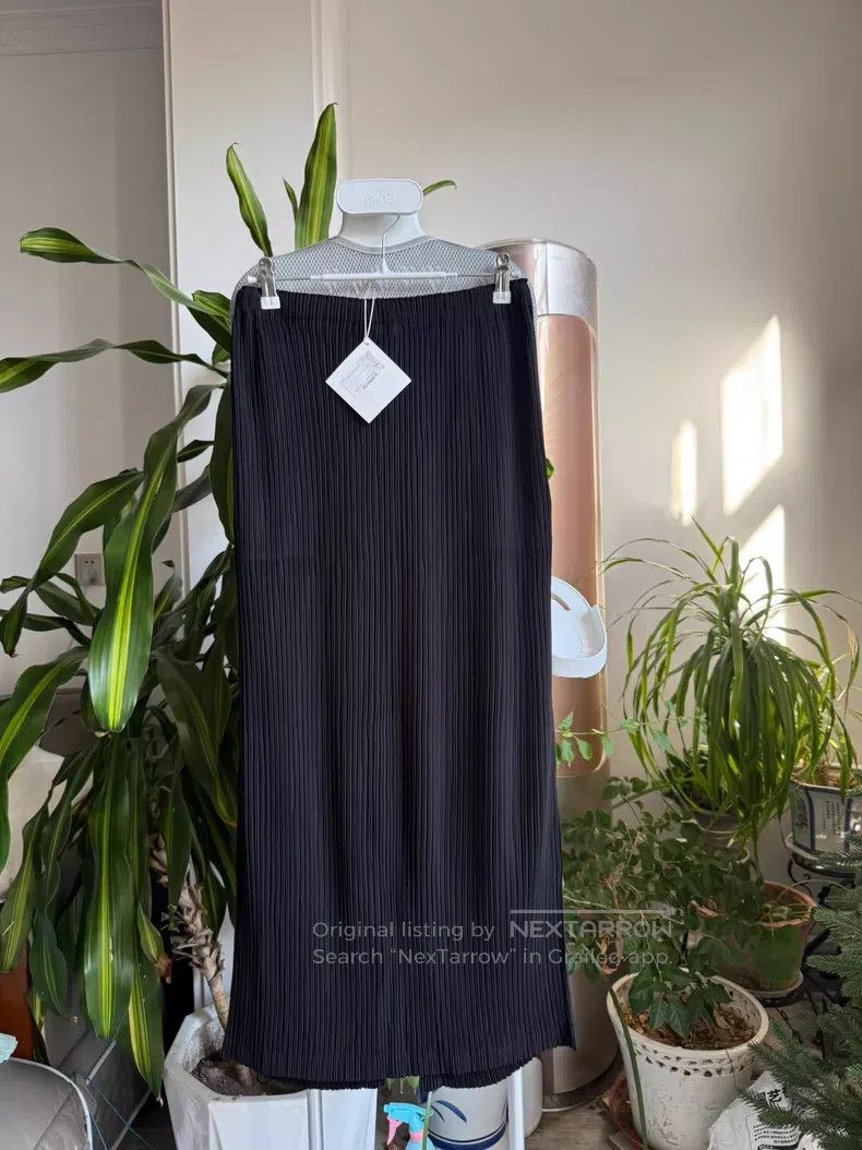 Issey Miyake Issey Miyake Black Toothpick Skirt Size 25" / US 0 / IT 36 - 1 Thumbnail
