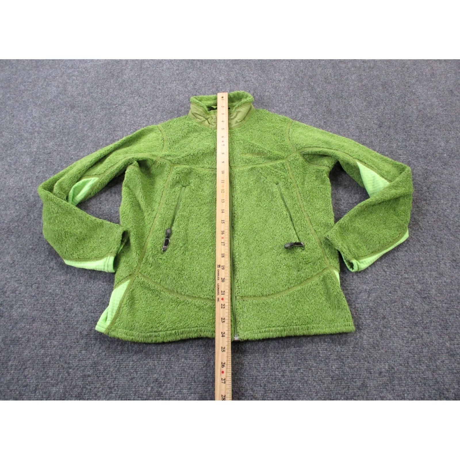 Patagonia VINTAGE Patagonia Sweater Womens S Green Jacket Women Fuzzy Fleece Outdoor Size S / US 4 / IT 40 - 3 Thumbnail