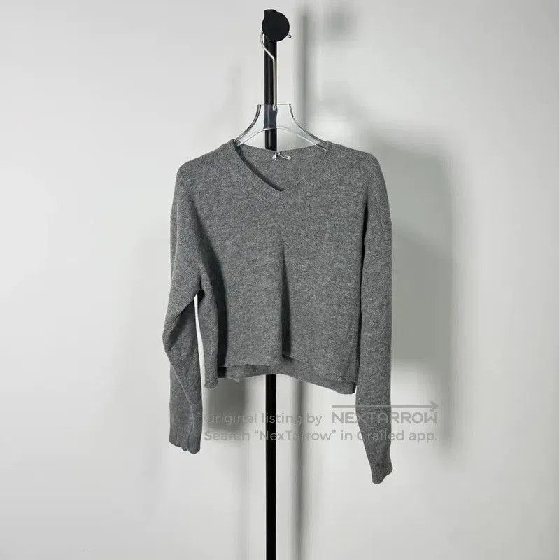 Miu Miu Miu Miu Gray Wool Cropped Sweater . Size L / US 10 / IT 46 - 1 Thumbnail