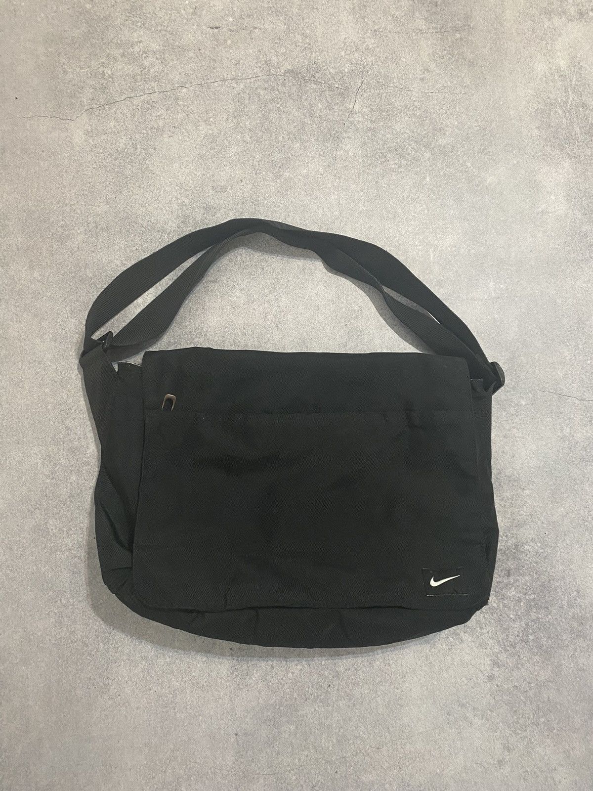Nike × Vintage Nike Laptop Shoulder Bag Messenger Size ONE SIZE - 1 Thumbnail
