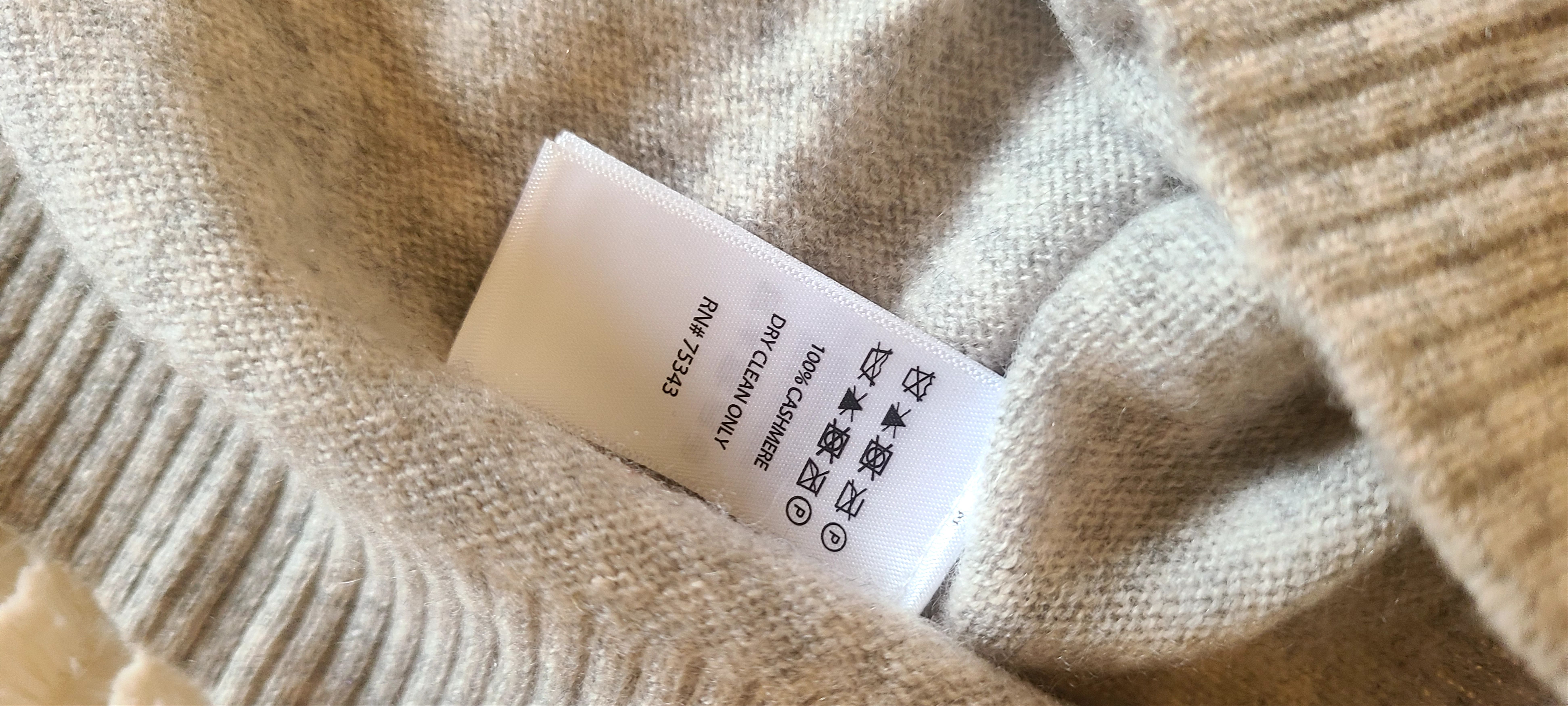 Other C&C California 100% Cashmere Sweater Luxury Minimalist Knit Size L / US 10 / IT 46 - 4 Thumbnail
