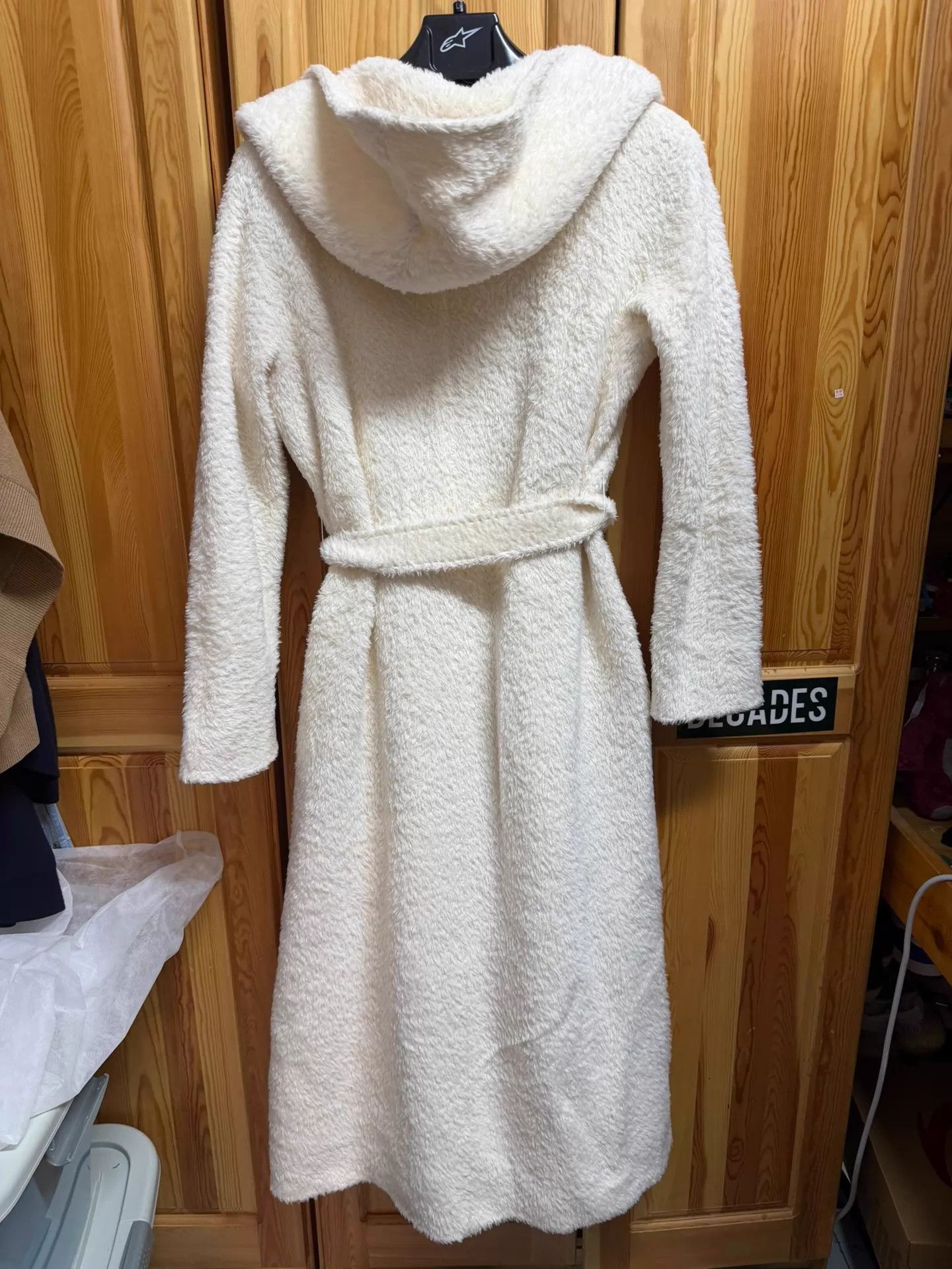 Max Mara maxmara Snow White Hooded Belted Coat Size M / US 6-8 / IT 42-44 - 4 Thumbnail
