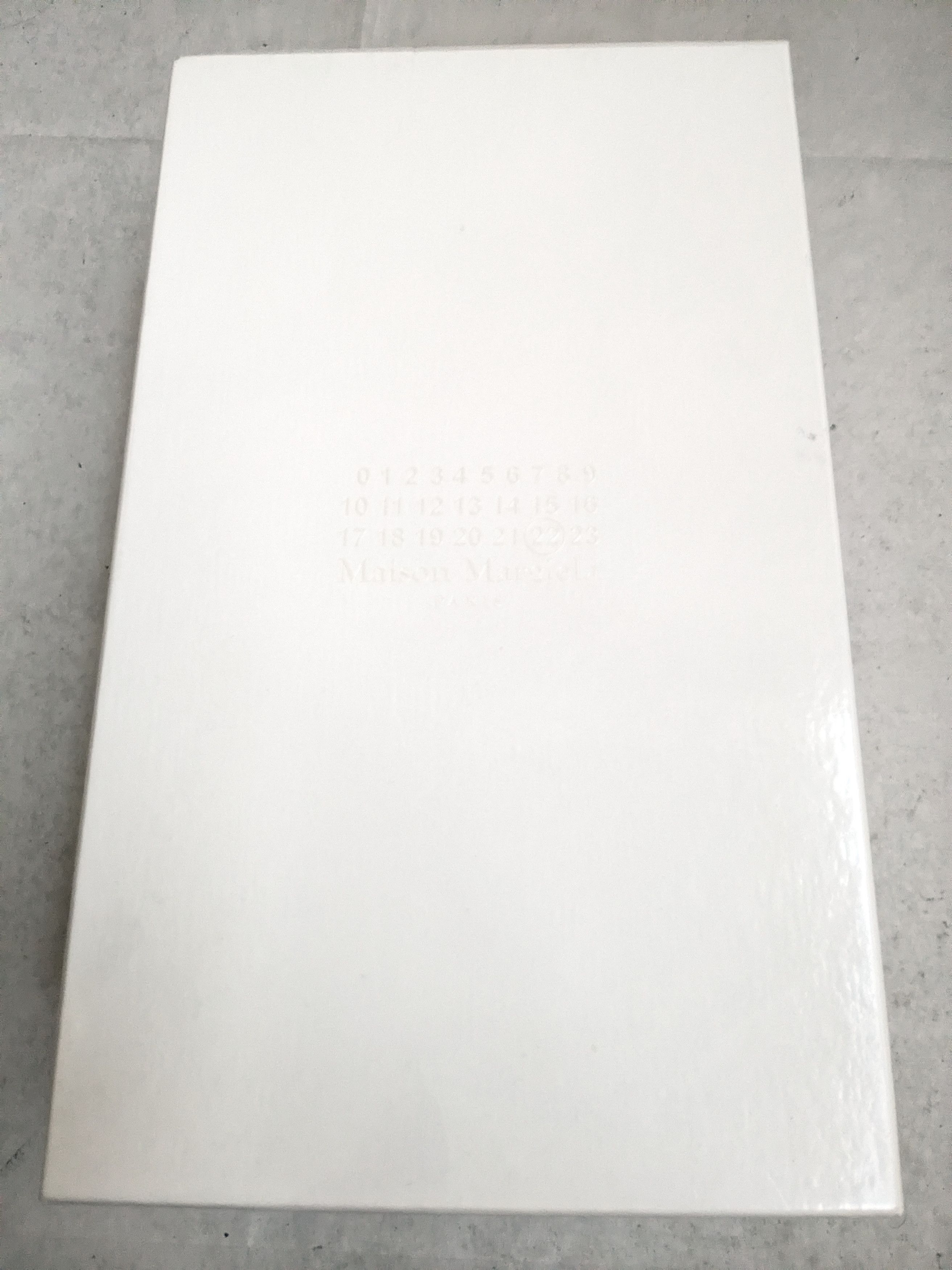 Maison Margiela Maison Margiela GAT Replica Gray White 9 42 Low Tops Size US 9 / EU 42 - 20 Thumbnail