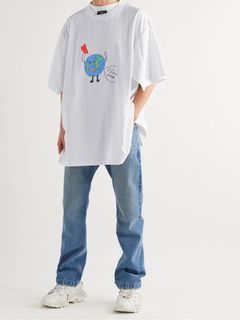 balenciaga earth t shirt