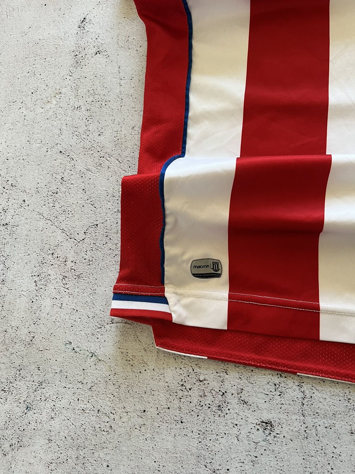 Macron MACRON STOKE CITY 2020/2021 HOME SOCCER JERSEY,FOOTBALL Size US XL / EU 56 / 4 - 4 Thumbnail