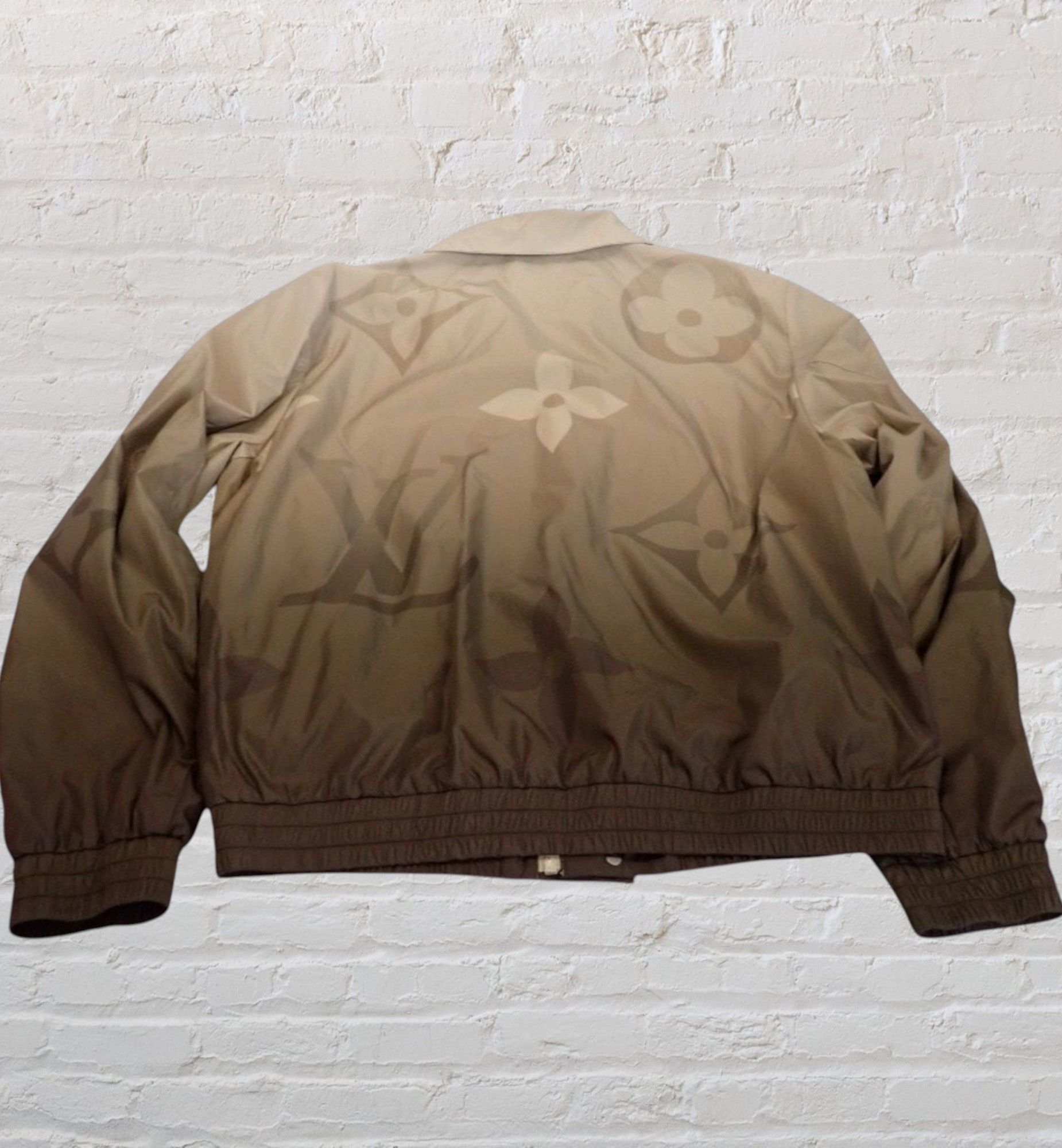 Louis Vuitton Louis Vuitton LV Monogram Gradient Print Light Jacket Size US S / EU 44-46 / 1 - 3 Thumbnail