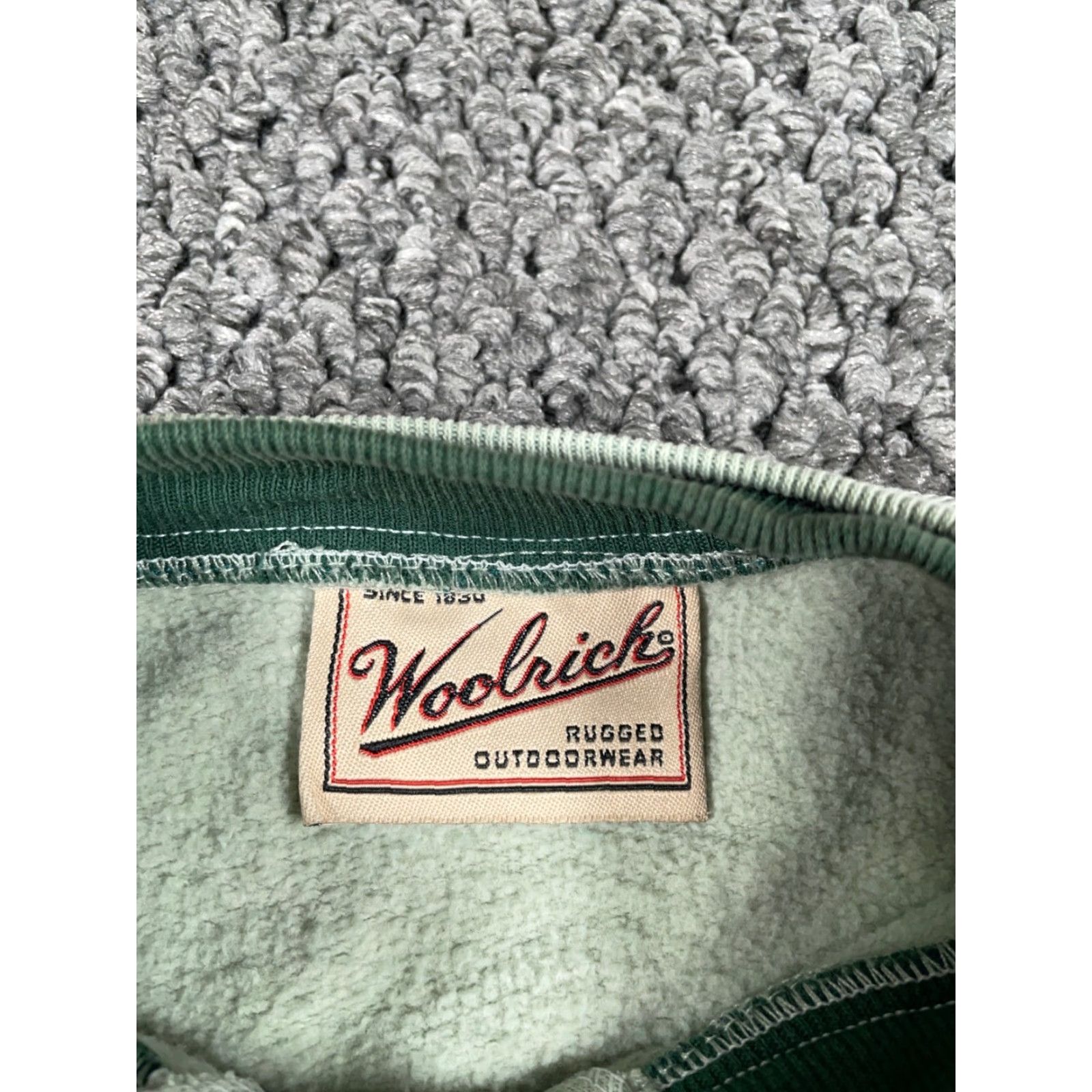 Vintage VINTAGE Woolrich Sweatshirt Cardigan Deer Embroidered Green 90s Graphic Print Women Large Cotton Crew Neck Long Sleeve Size L / US 10 / IT 46 - 3 Thumbnail