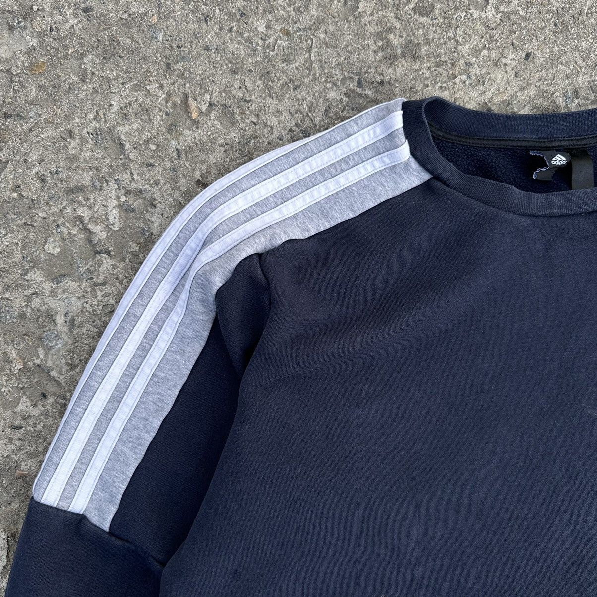 Adidas × Vintage Vintage Adidas Sweatshirts Small Logo Trashed Y2K 00s Size US L / EU 52-54 / 3 - 6 Thumbnail