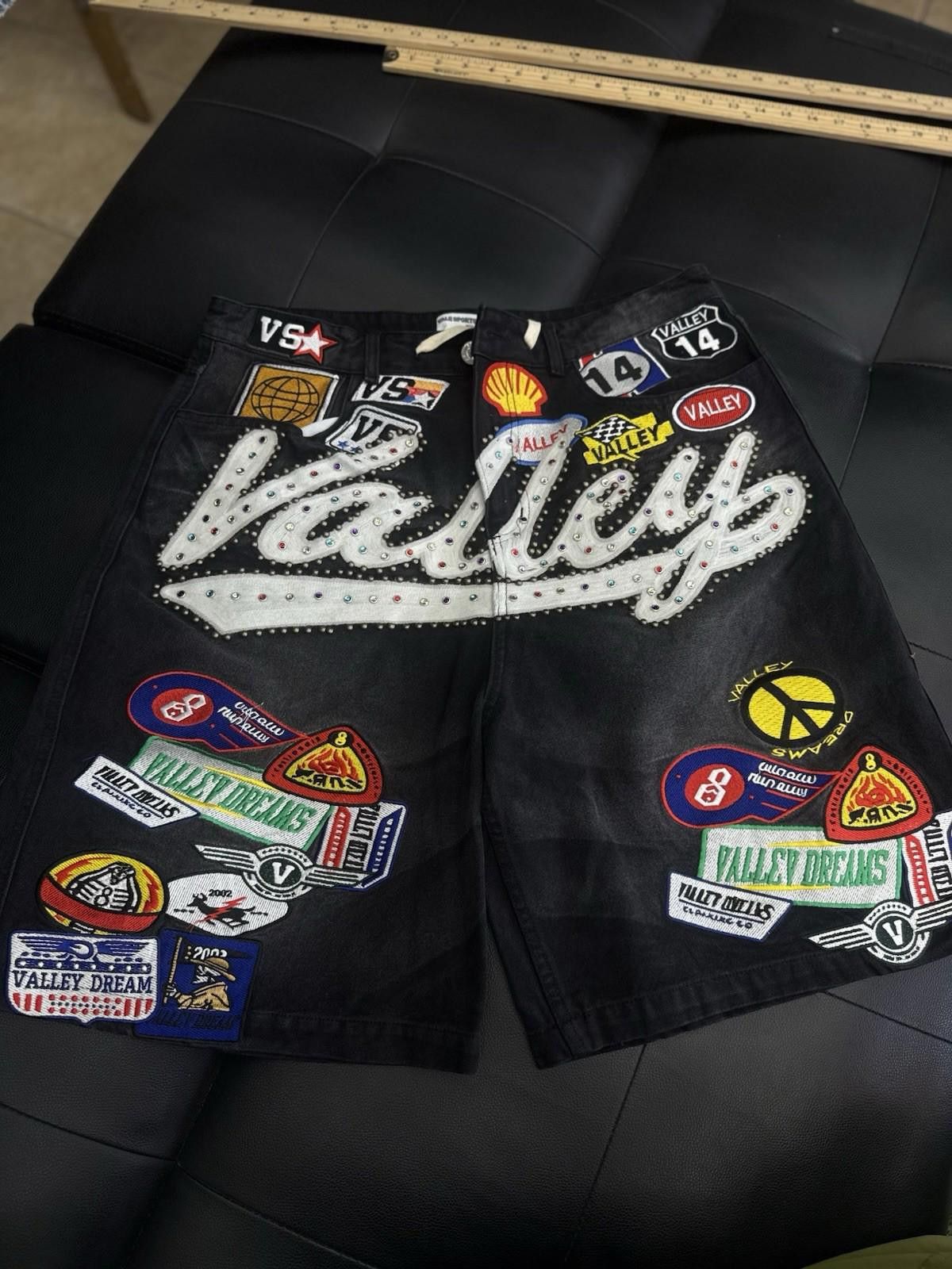 Vale Valley Black Denim Patchwork Shorts Size 34 (Brand New) Size US 34 / EU 50 - 7 Thumbnail
