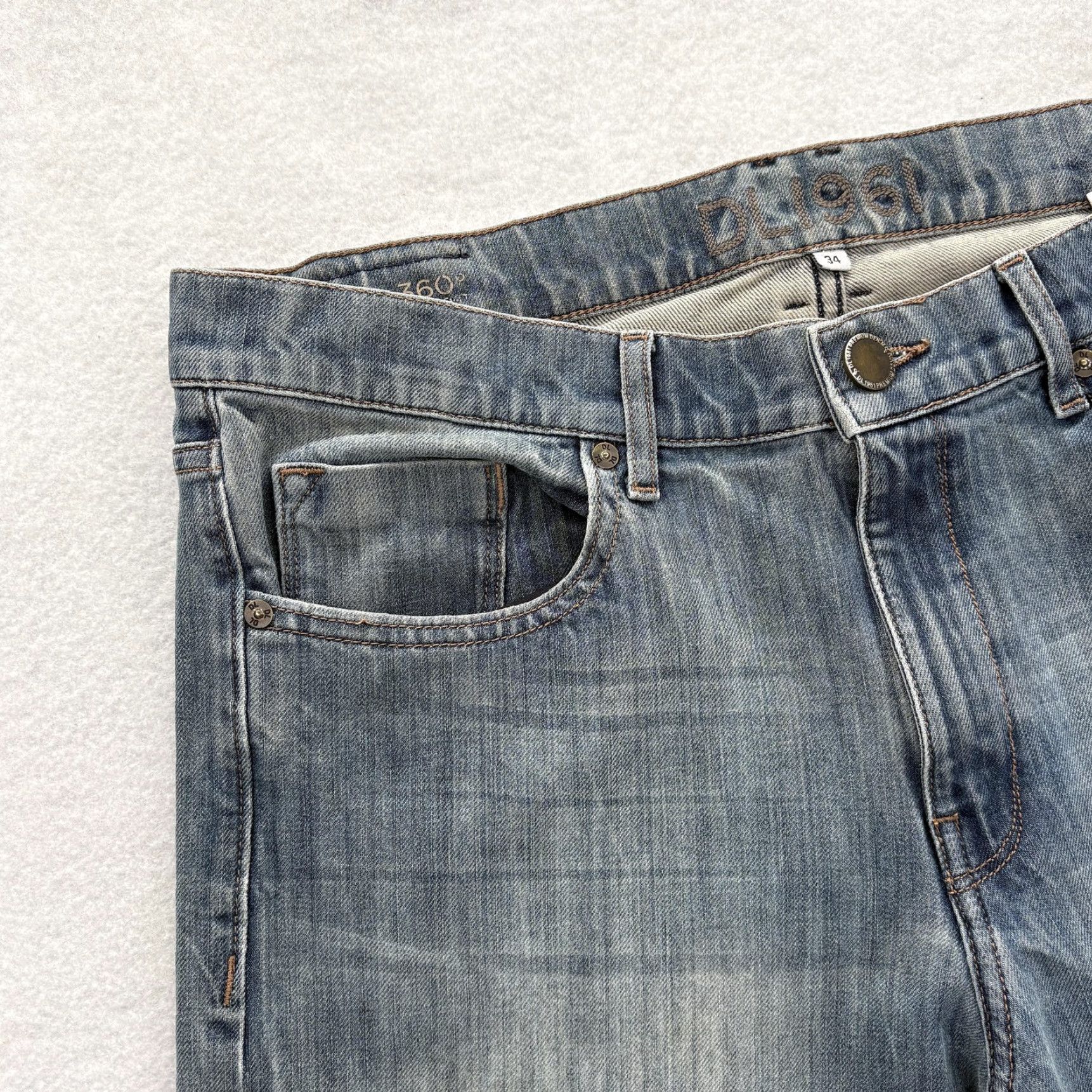 DL1961 DL1961 Vince Casual Straight Jeans Mens 34x32 Blue Medium Wash Comfort Denim Size US 34 / EU 50 - 3 Thumbnail