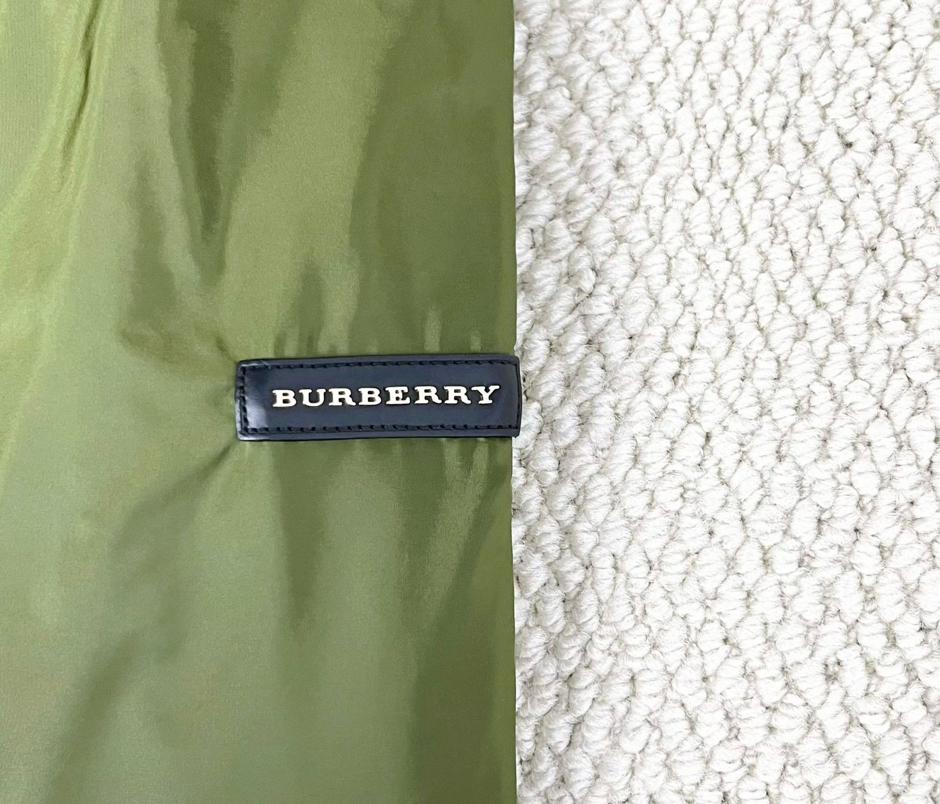 Burberry Burberry Yellow-Green Sleeve Badge Long Down Jacket Size US S / EU 44-46 / 1 - 4 Thumbnail
