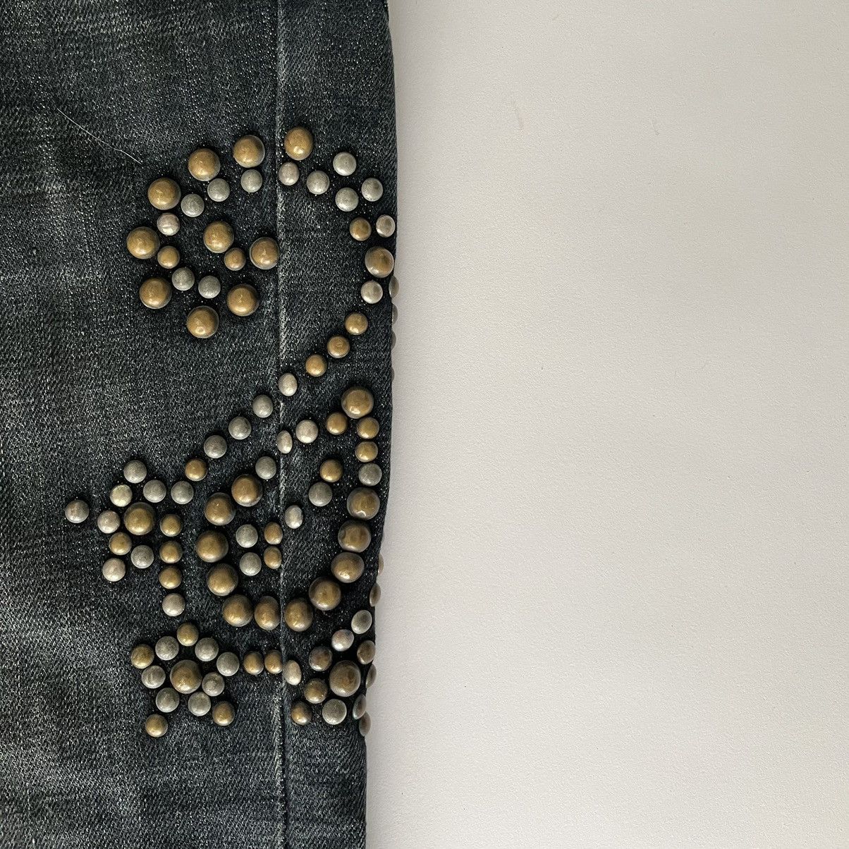 Yasuyuki Ishii Yasuyuki Ishii 2000's Studded Gem 'Rocaille' Jeans Size US 29 - 5 Thumbnail