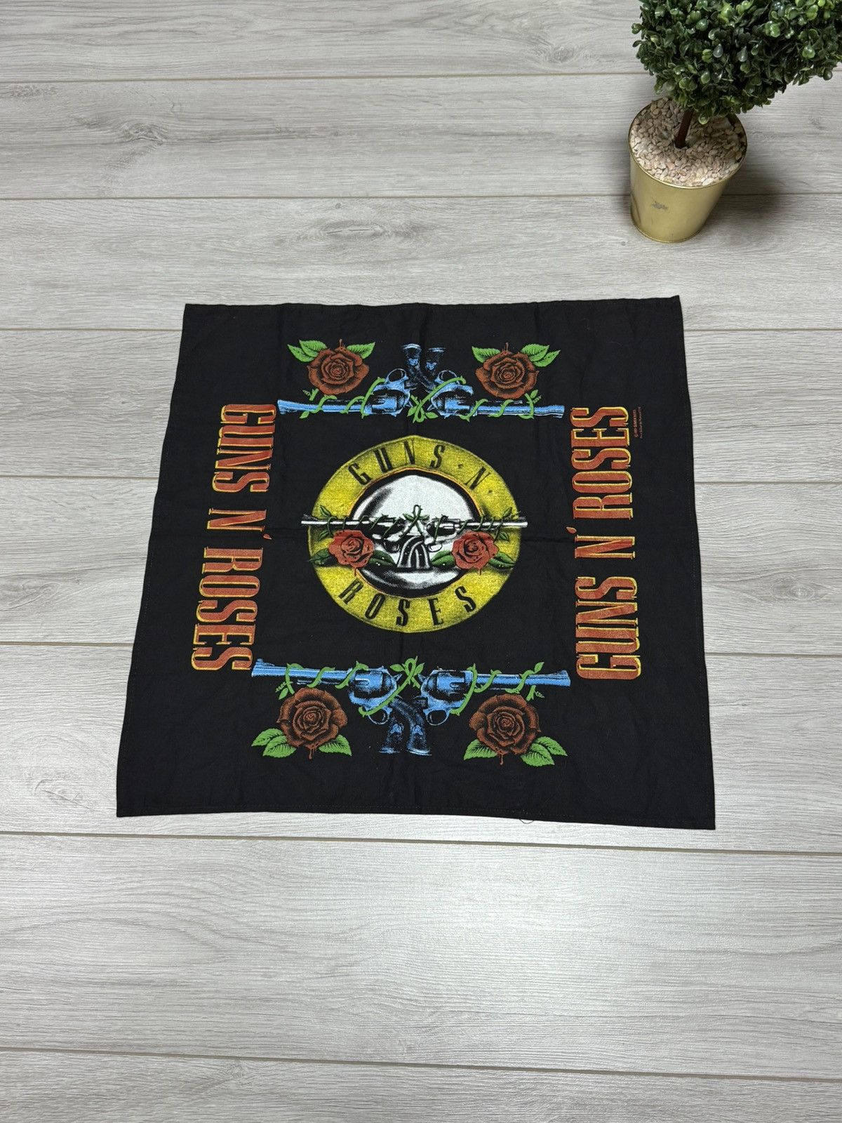 Guns N' Roses Guns n’ Roses 1989 scarf vintage transeal head hat Size ONE SIZE - 4 Thumbnail