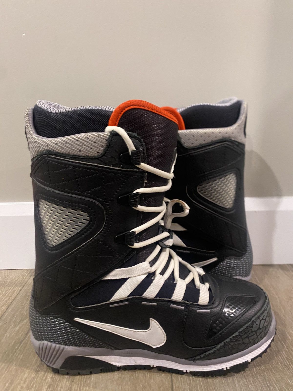 Nike Mens Nike Zoom Kaiju Snowboard Boots Black Cement Size 6 US Size US 6 / EU 39 - 4 Thumbnail