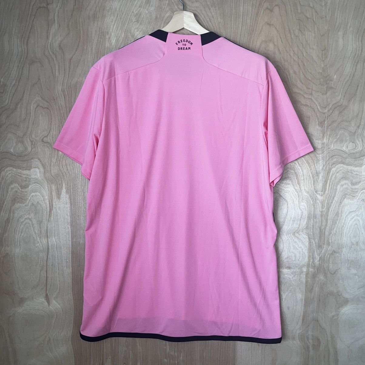 Adidas MEN’S ADIDAS INTER MIAMI CF 2024 2025 LOGO SOCCER JERSEY KIT Size US XXL / EU 58 / 5 - 5 Thumbnail
