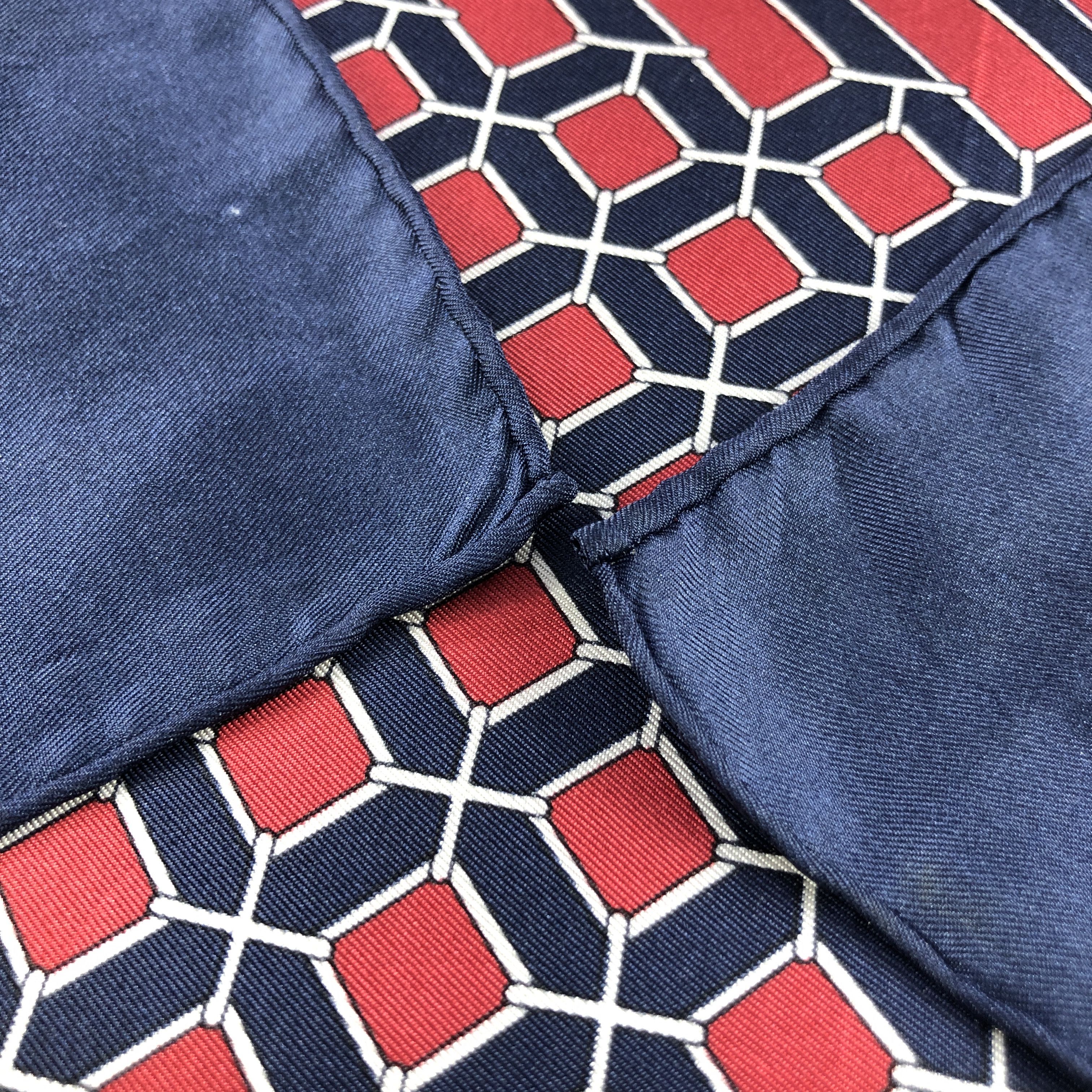 Hardy Amies Hardy Amies Luxury Hand Rolled Silk Scarf M1101 Size ONE SIZE - 5 Thumbnail