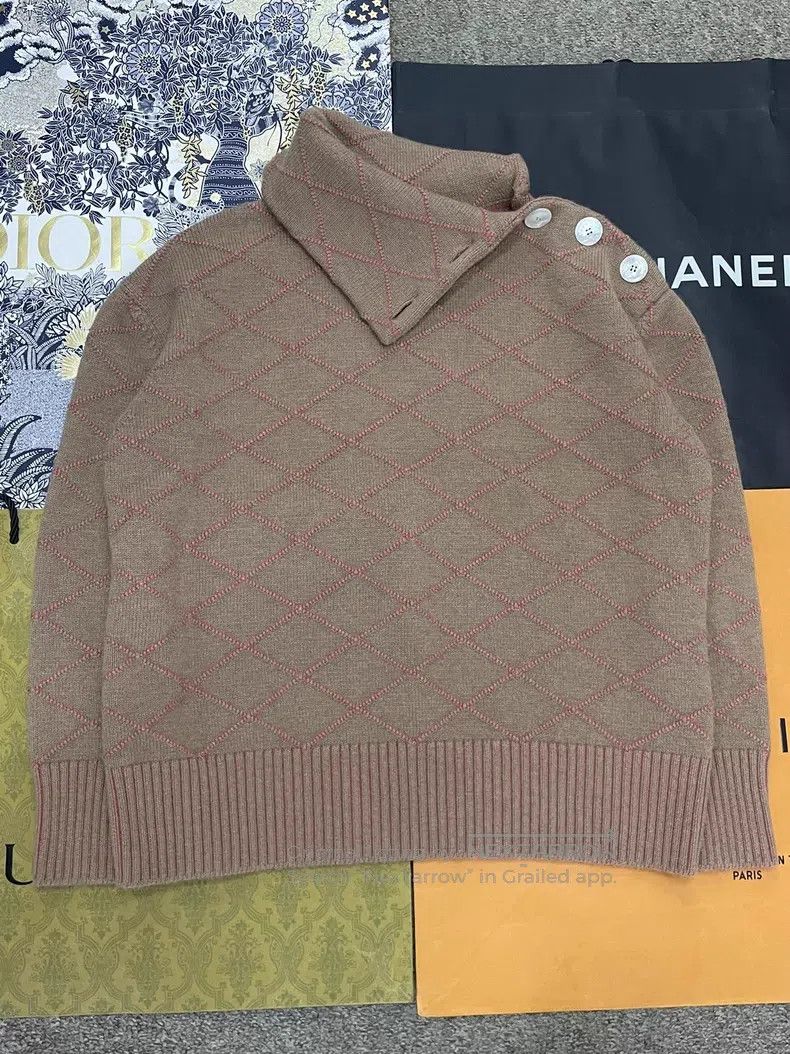 Hermes Hermes Khaki Checkered Cashmere Sweater Size XXS / US 00 / IT 34 - 1 Thumbnail