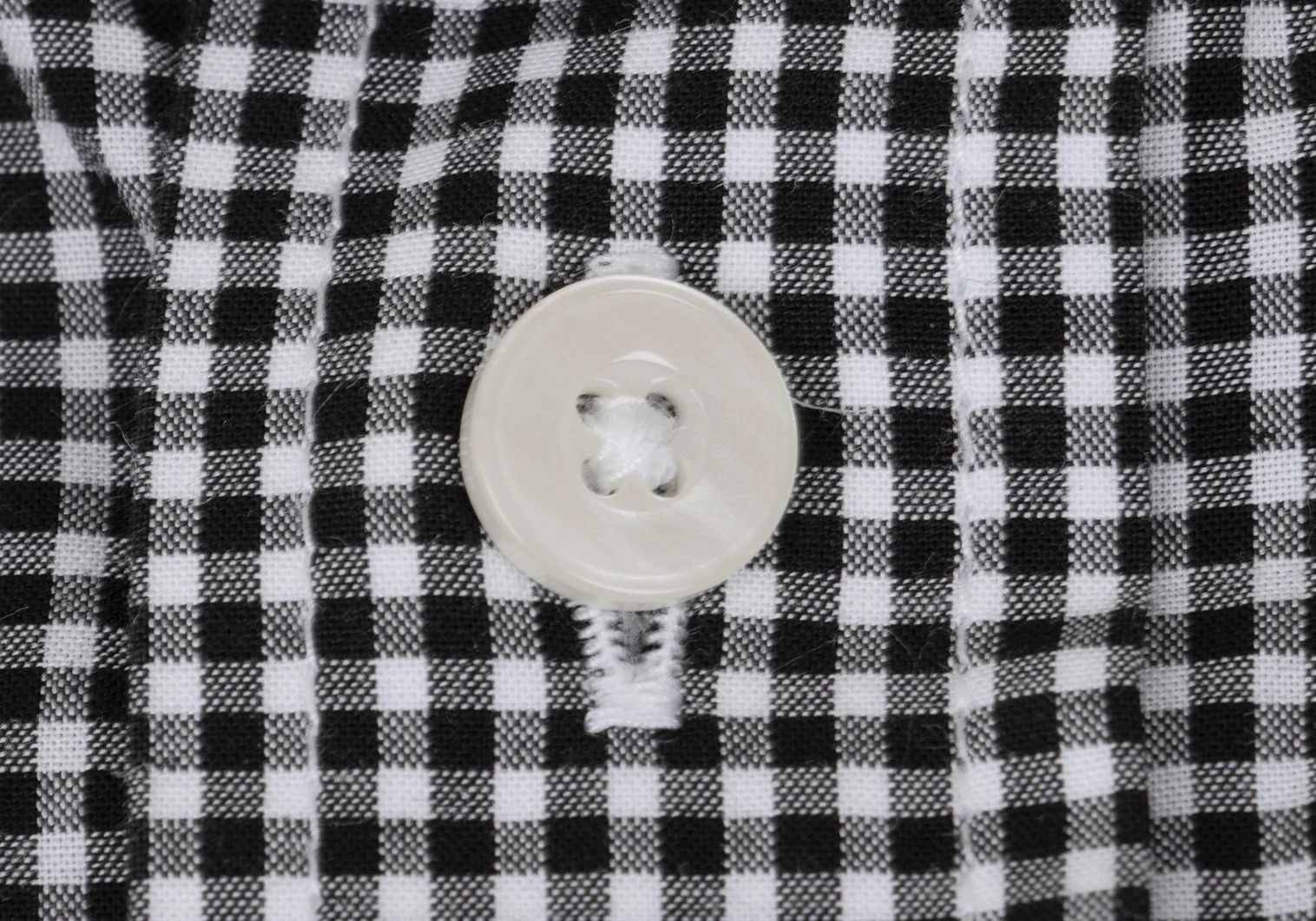 Fred Perry Camouflage Gingham Check Shirt in Black and White, XS Size US XS / EU 42 / 0 - 4 Thumbnail