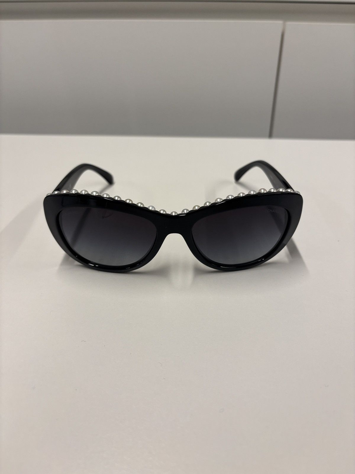 Chanel Chanel Pearl Sunglasses Size ONE SIZE - 2 Thumbnail