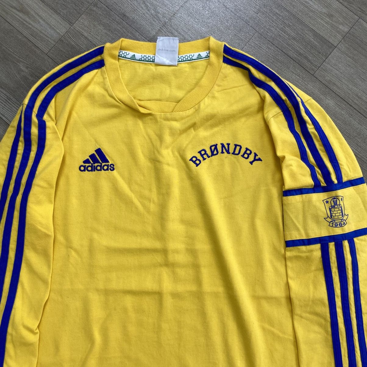 Adidas 1990s Vintage Adidas Brondby Sweden World Cup Reglan Tee Size US M / EU 48-50 / 2 - 3 Thumbnail
