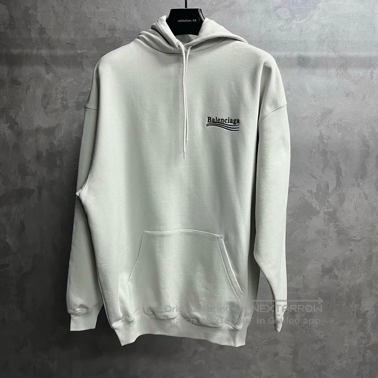 Balenciaga Balenciaga White Logo Embroidered Hoodie. Size US S / EU 44-46 / 1 - 1 Thumbnail