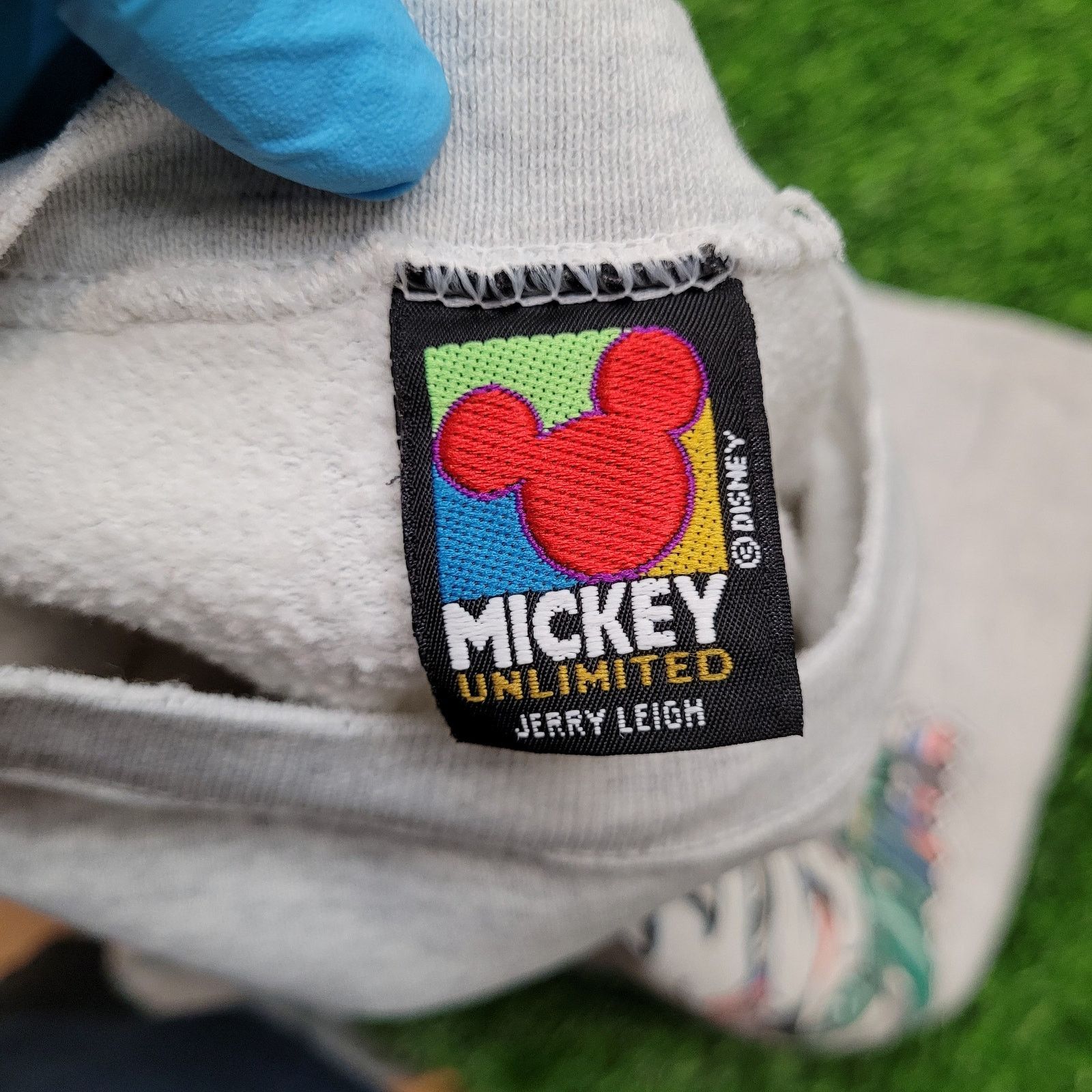 Mickey Unlimited VTG Mickey Unlimited Sweatshirt Boxy Crop Fit Disney L 90s Size US L / EU 52-54 / 3 - 6 Thumbnail