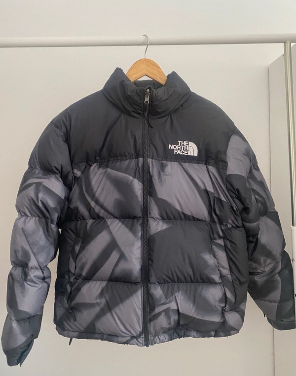 The North Face The North Face Nuptse 700 Size US L / EU 52-54 / 3 - 1 Thumbnail