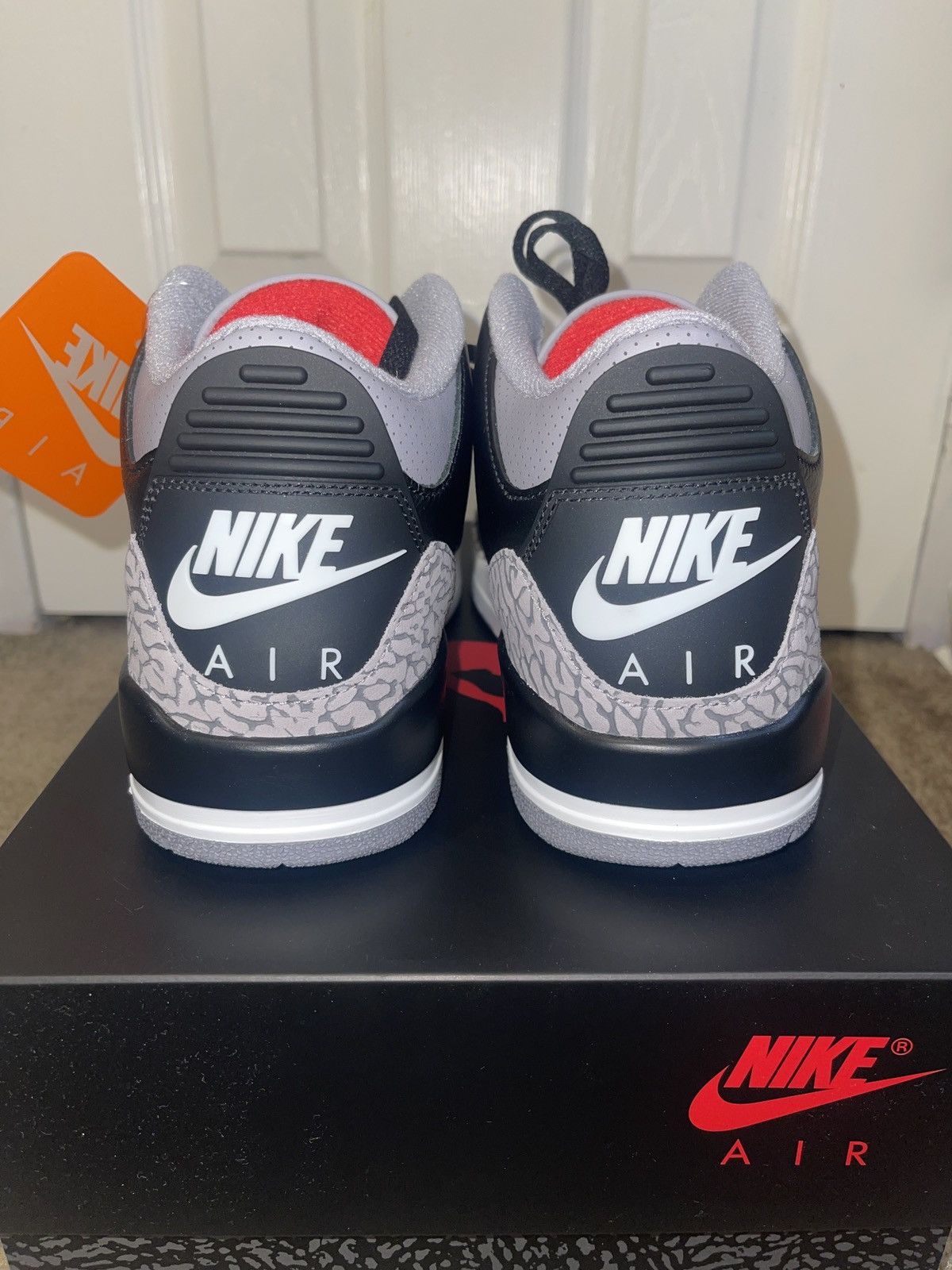 Jordan Brand Air Jordan 3 Black Cement 2024 Size US 9.5 / EU 42-43 - 5 Thumbnail