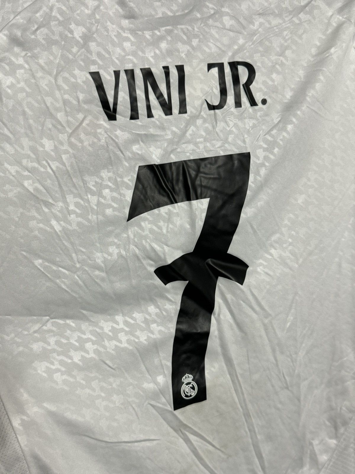 Adidas KIDS New Real Madrid 24/25 Home Vinicius Jr Football Jersey Size US XS / EU 42 / 0 - 3 Thumbnail
