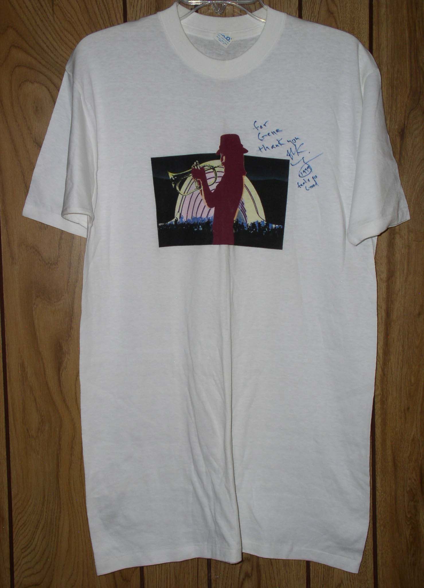 Band Tees Chuck Mangione Autographed Concert Shirt 1979 Hollywood Bowl Size US XL / EU 56 / 4 - 1 Thumbnail
