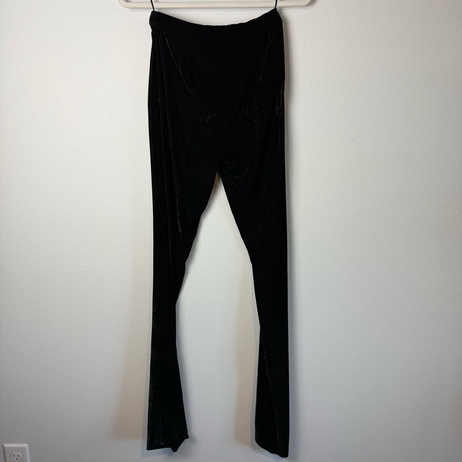 Chanel CHANEL P46629 Black Velvet / Rayon Pant Holiday Zip Sx 36 Size 26" / US 2 / IT 38 - 3 Thumbnail