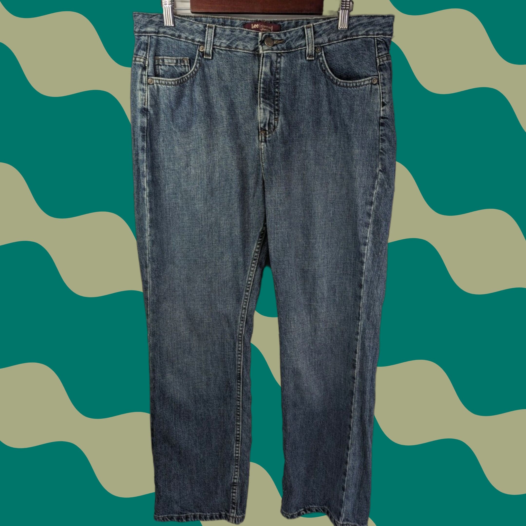 Lee VINTAGE Lee Riveted Jeans Womens Size 16 Petite High Rise Straight Denim 5-Pocket Blue 90s Grunge Y2K Mens Womens Girls? Size 38" / US 16 / IT 52 - 1 Thumbnail