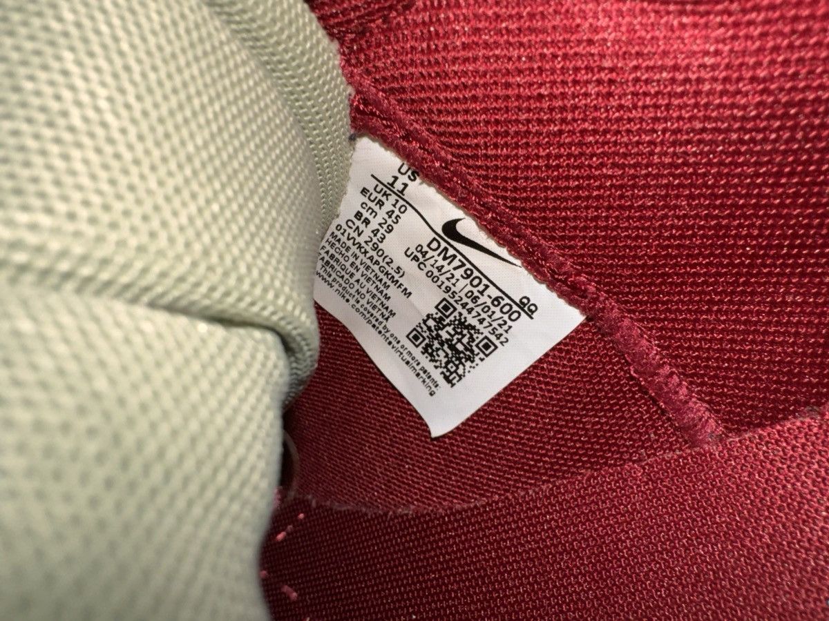 Kaws × Nike × Sacai Kaws sacai blazer Size US 11 / EU 44 - 4 Thumbnail