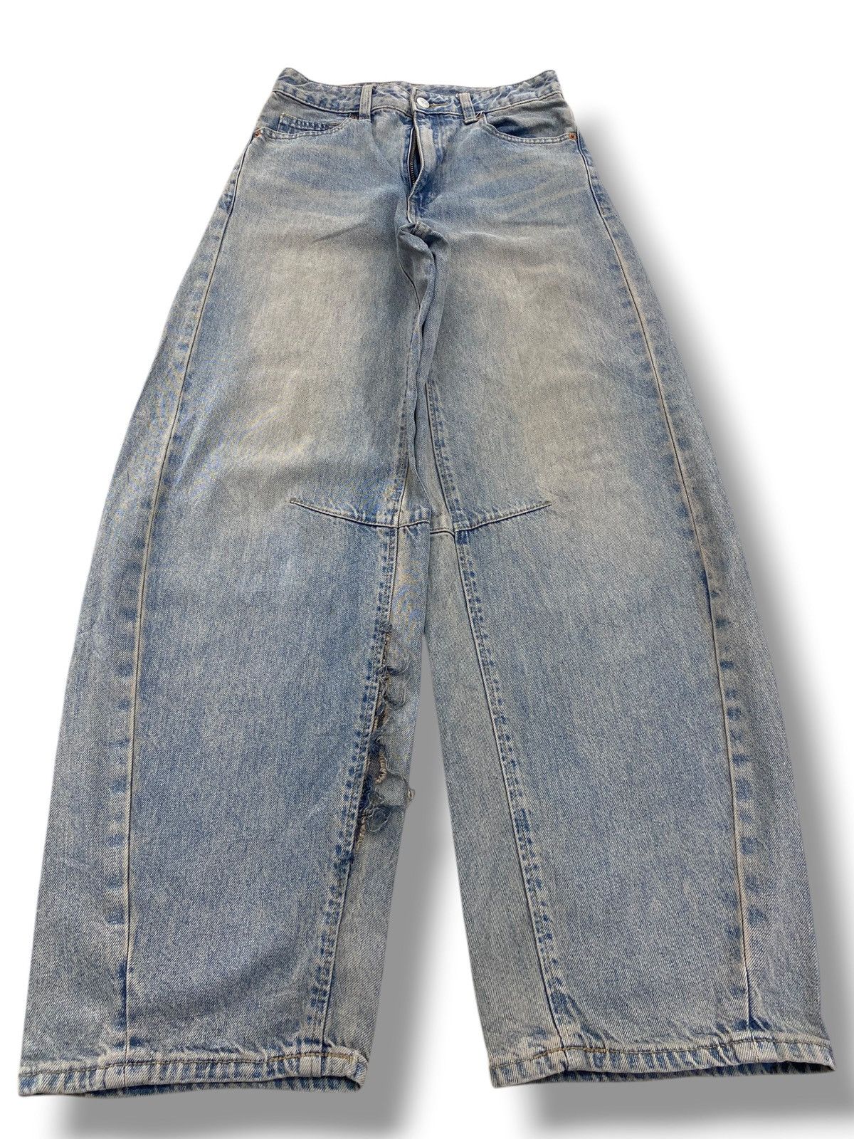 GU GU Faded Wash Style Baggy Jeans Size US 26 / EU 42 - 1 Thumbnail