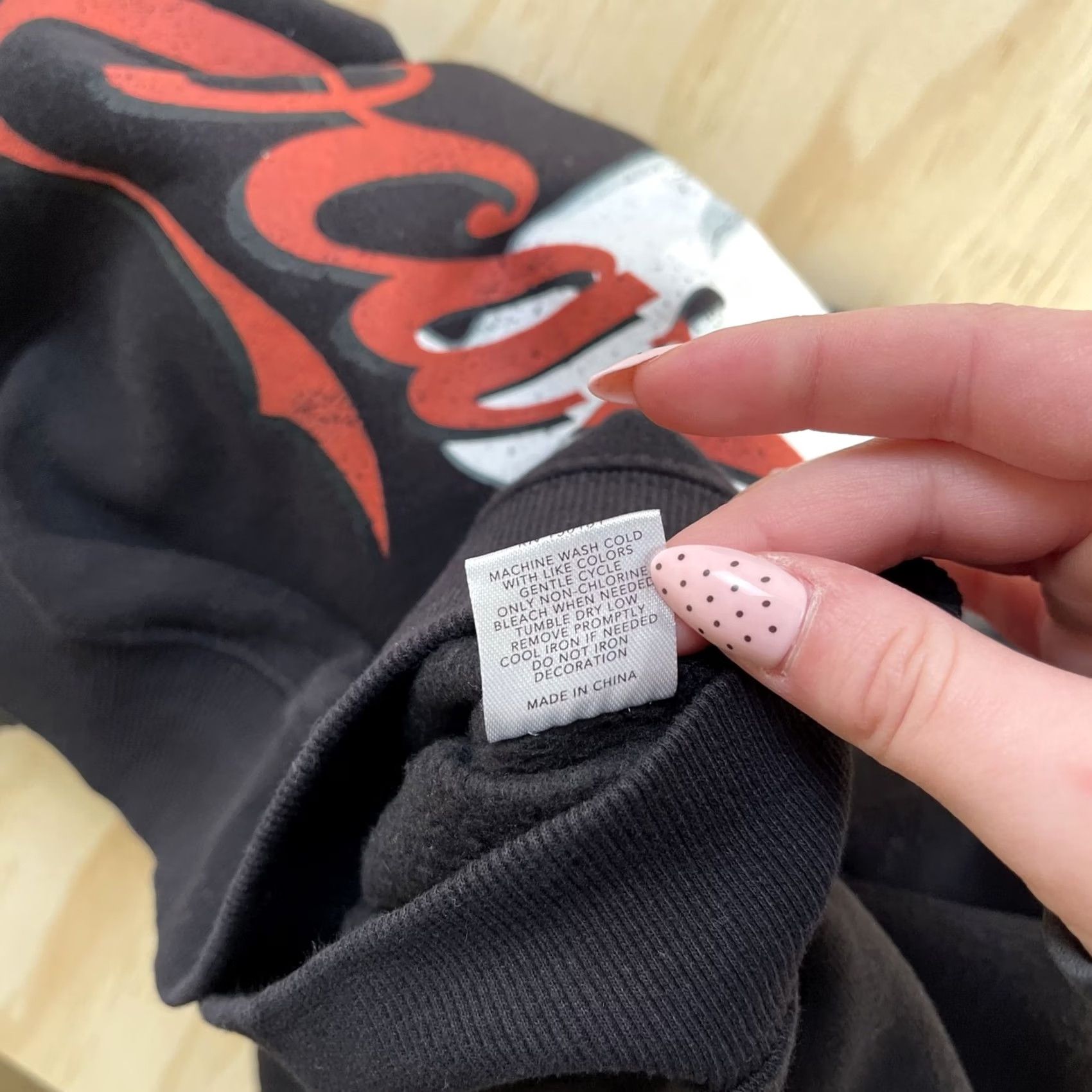 Vintage Coca-Cola Sweatshirt Mens Small Black Fleece Polar Bear Graphic Logo Pullover Size US S / EU 44-46 / 1 - 5 Thumbnail