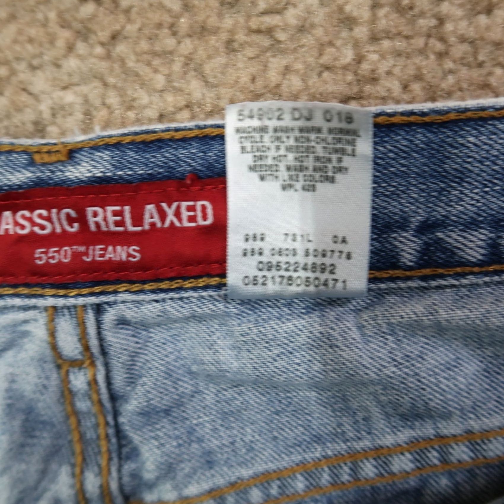 Levi's VINTAGE Levi's 550 Jeans Women's Plus 20 Blue Denim 31in Inseam Relaxed Taper 5-Pocket USA 90s Mens Womens Size 42" / US 20 - 4 Thumbnail