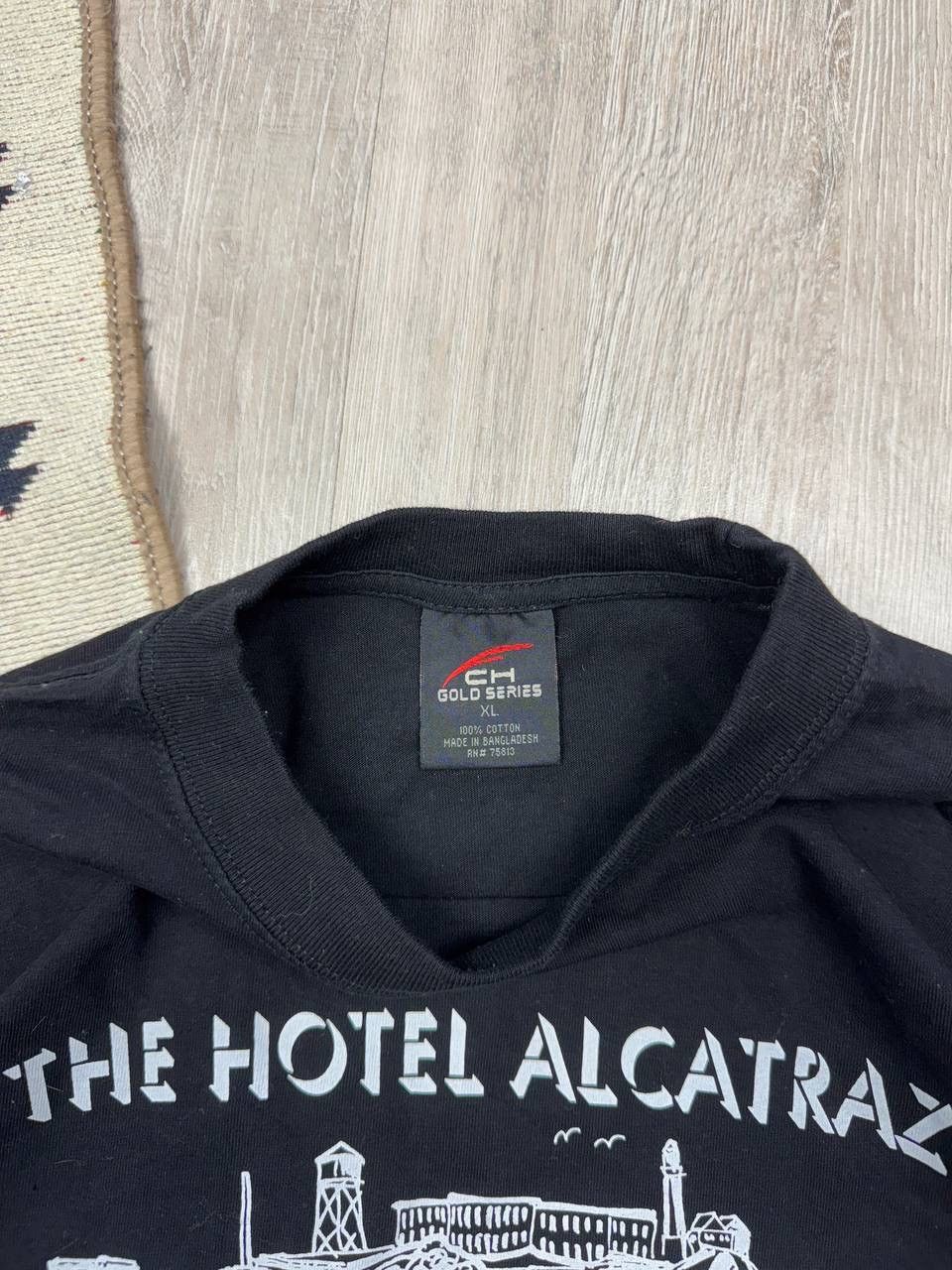 Japanese Brand × Vintage Vintage The Hotel Alcatraz Y2K Tee T shirt Size US XL / EU 56 / 4 - 6 Thumbnail