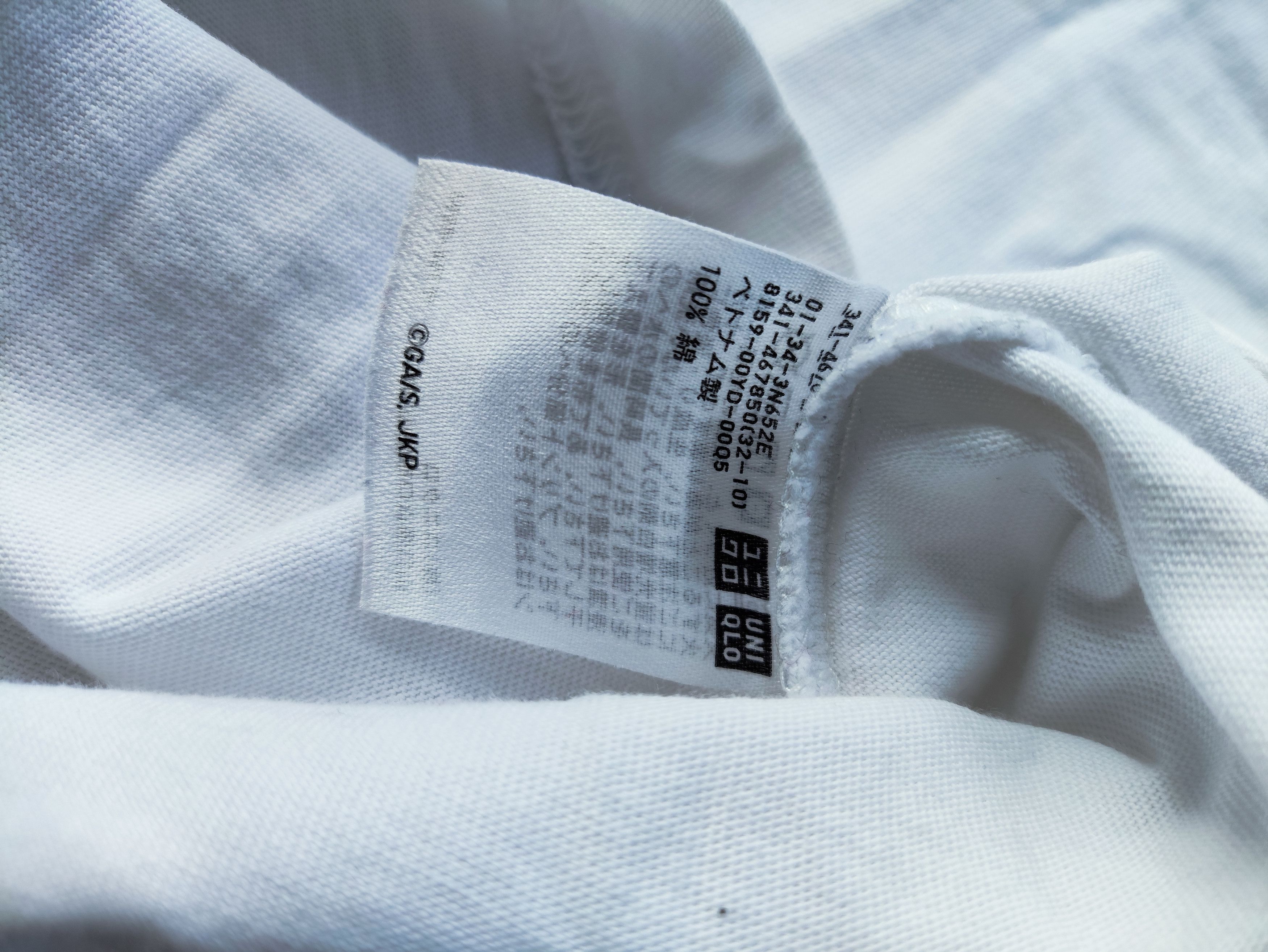 Anime Jujutsu Kaisen Gojo x Uniqlo Size US XL / EU 56 / 4 - 4 Thumbnail